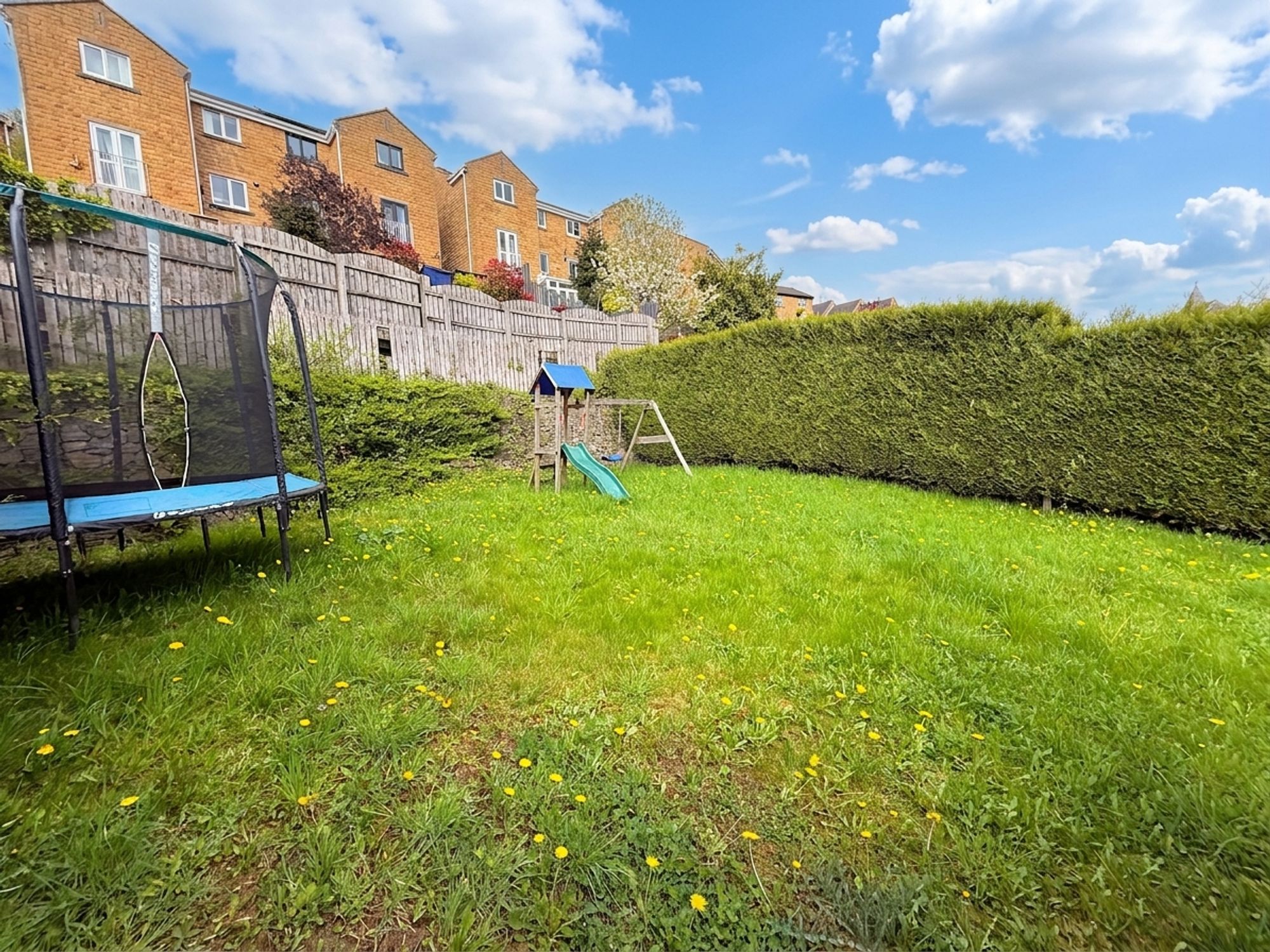 4 bed end of terrace house for sale in Portland Road, Halifax 34