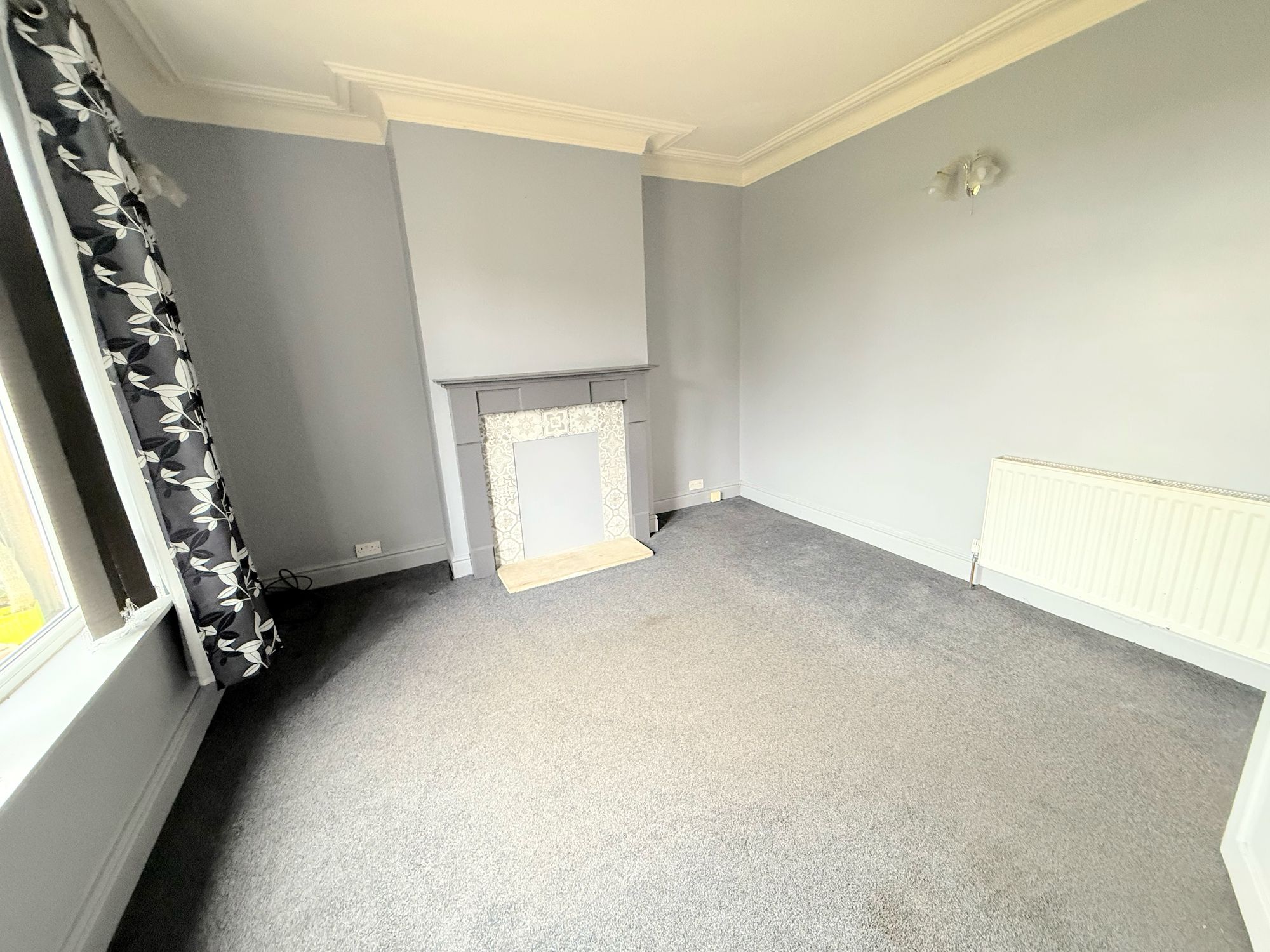 3 bed end of terrace house for sale in Watkinson Road, Halifax 8