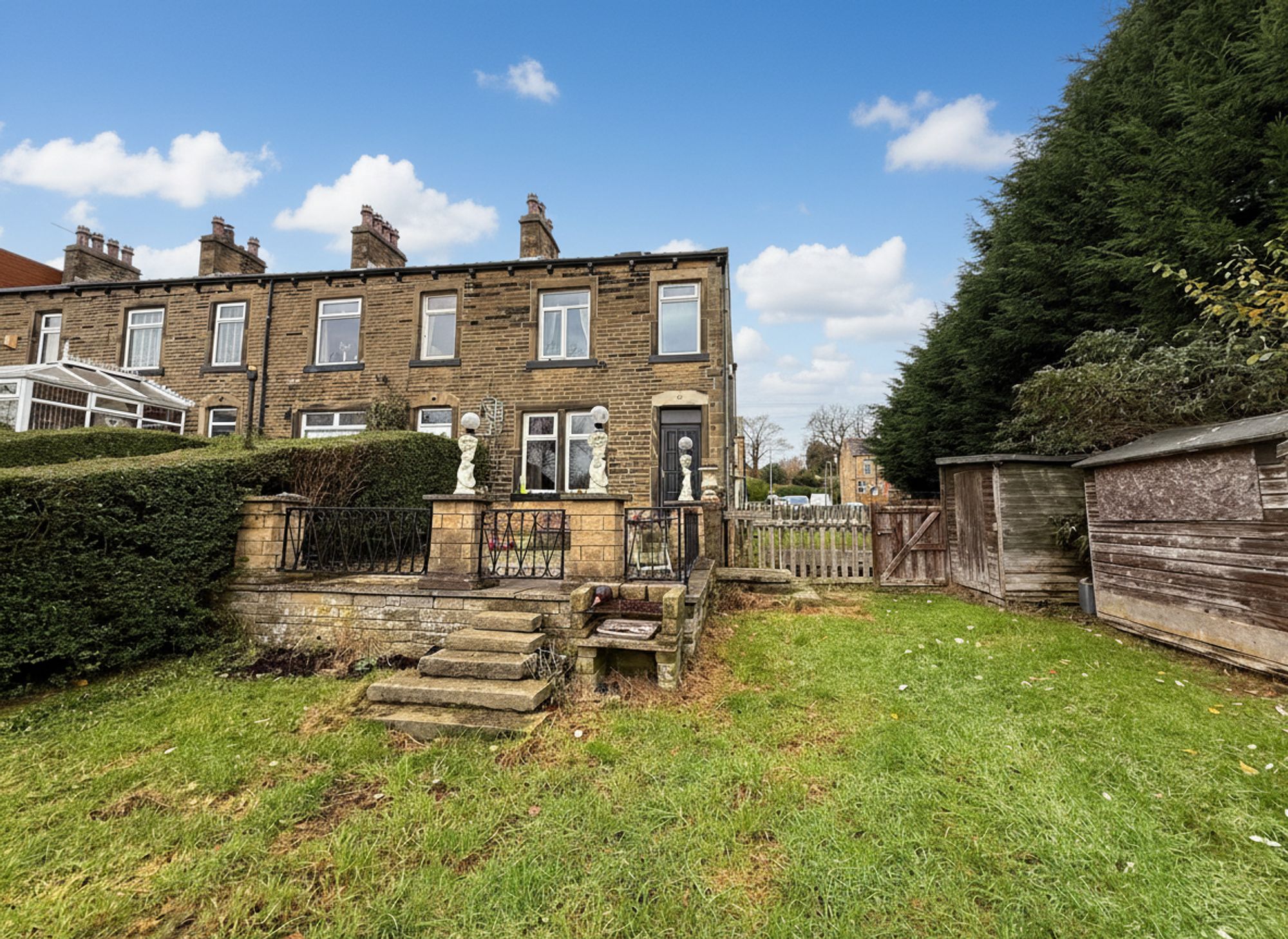3 bed end of terrace house for sale in Watkinson Road, Halifax  - Property Image 1