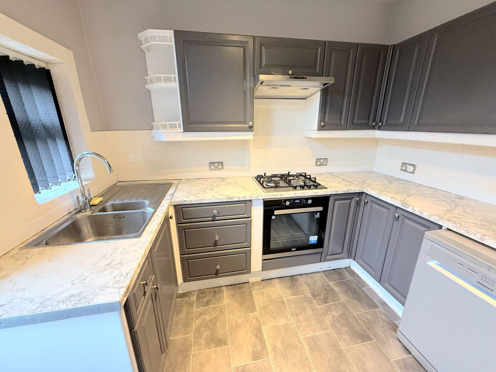 3 bed end of terrace house for sale in Watkinson Road, Halifax 1