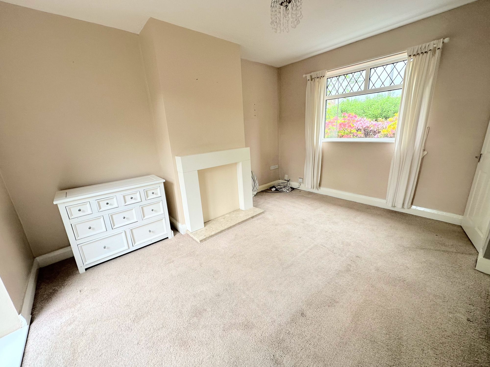 2 bed mid-terraced house to rent in Sandhall Green, Halifax 2