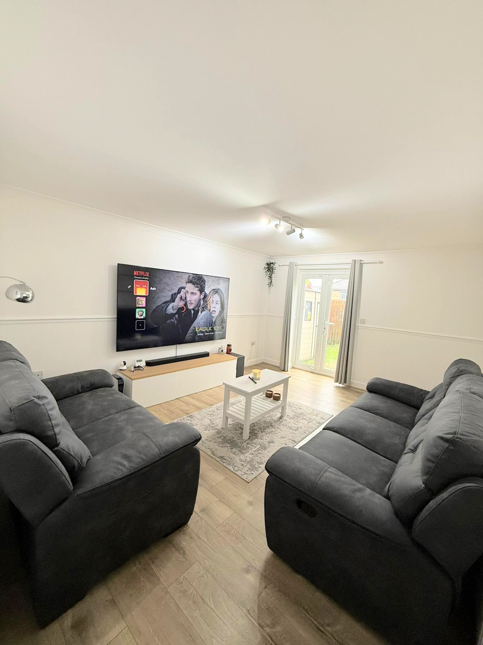 3 bed end of terrace house for sale in Cricketers Fold, Halifax  - Property Image 3