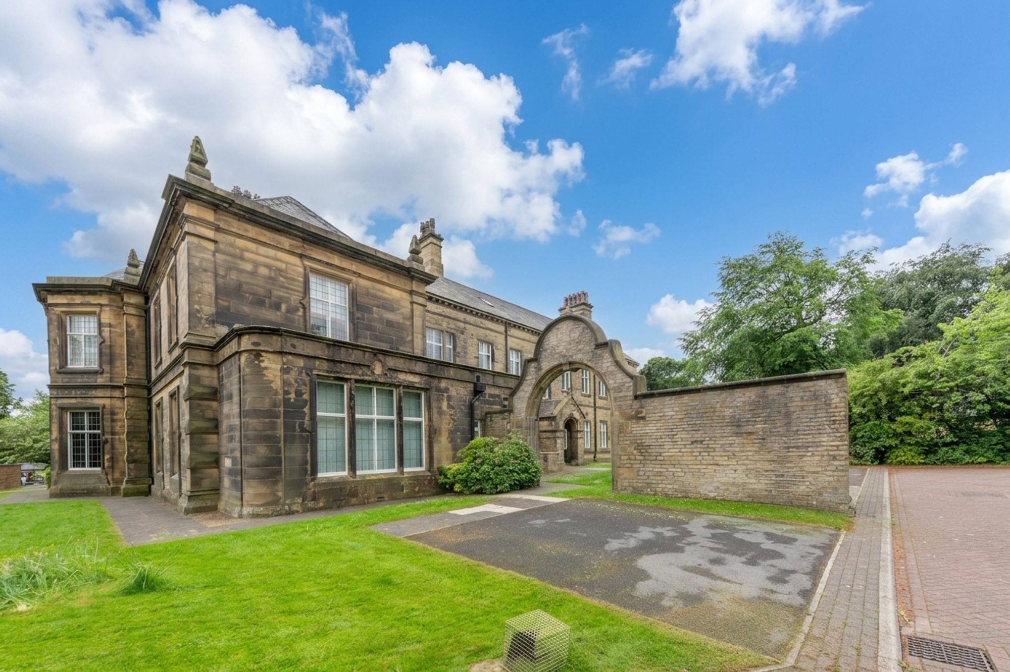 2 bed flat for sale in Sinderhill Court, Halifax  - Property Image 39