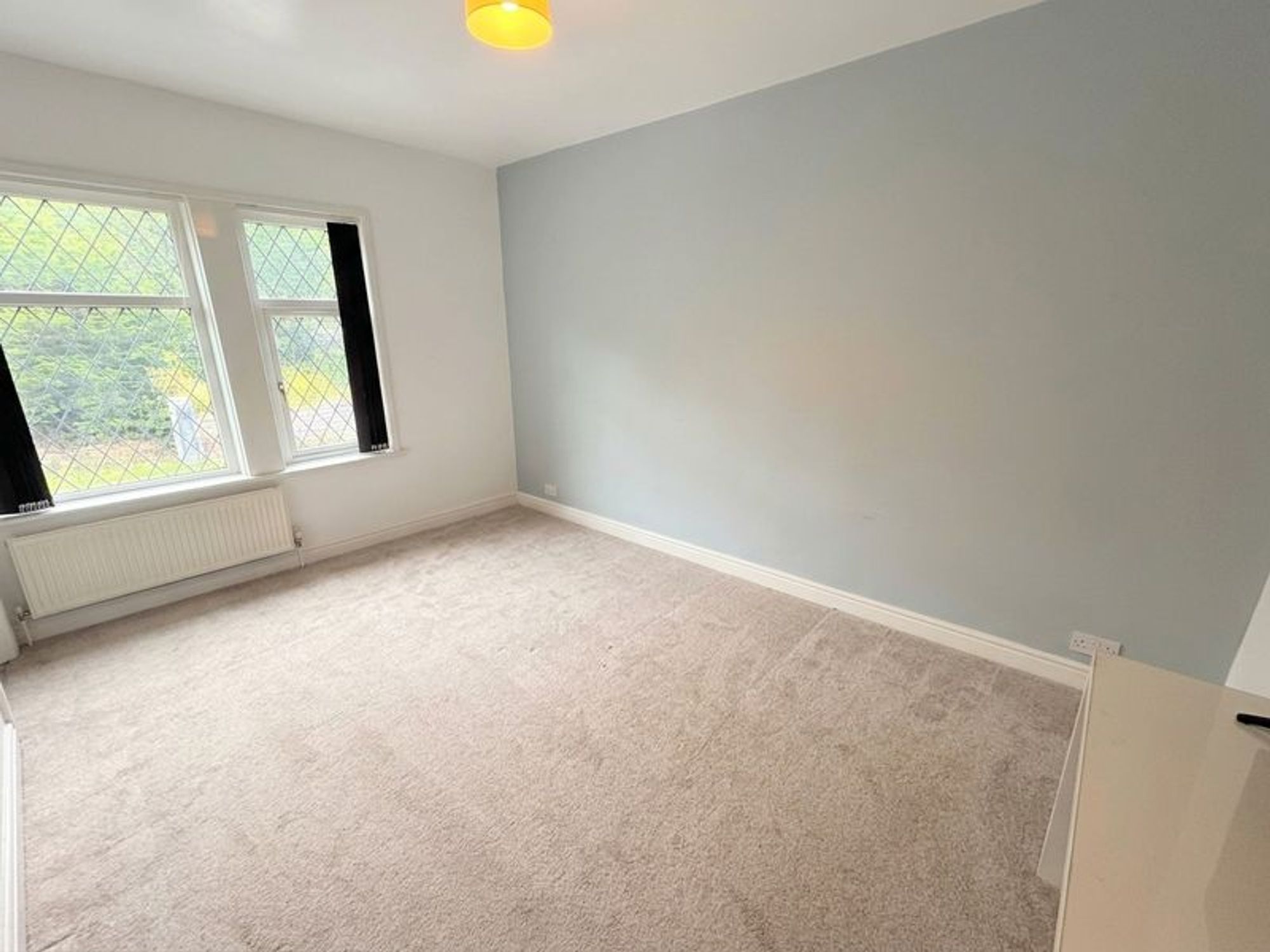 4 bed end of terrace house to rent in Burnley Road, Todmorden 3
