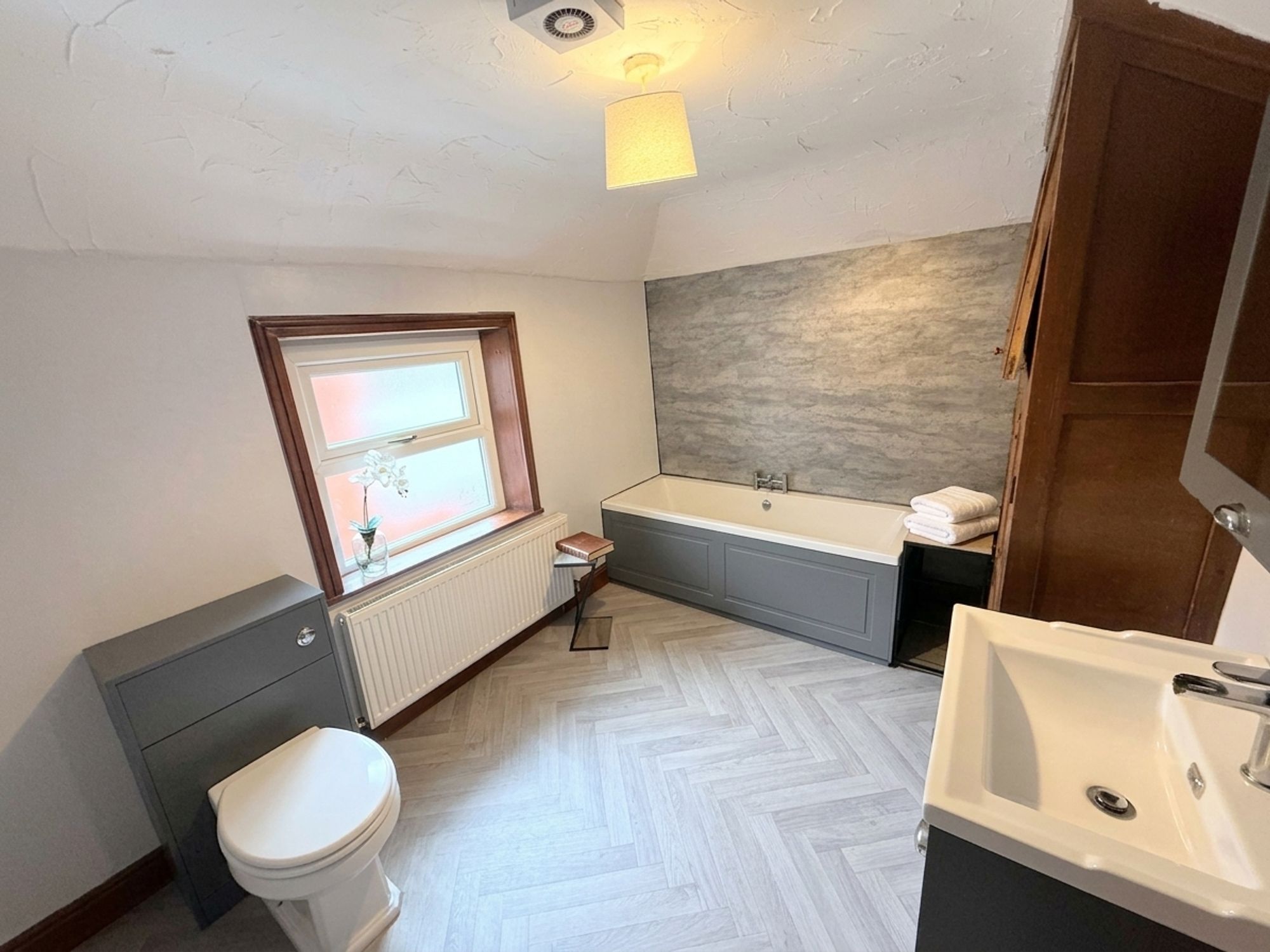 4 bed end of terrace house to rent in Burnley Road, Todmorden 12