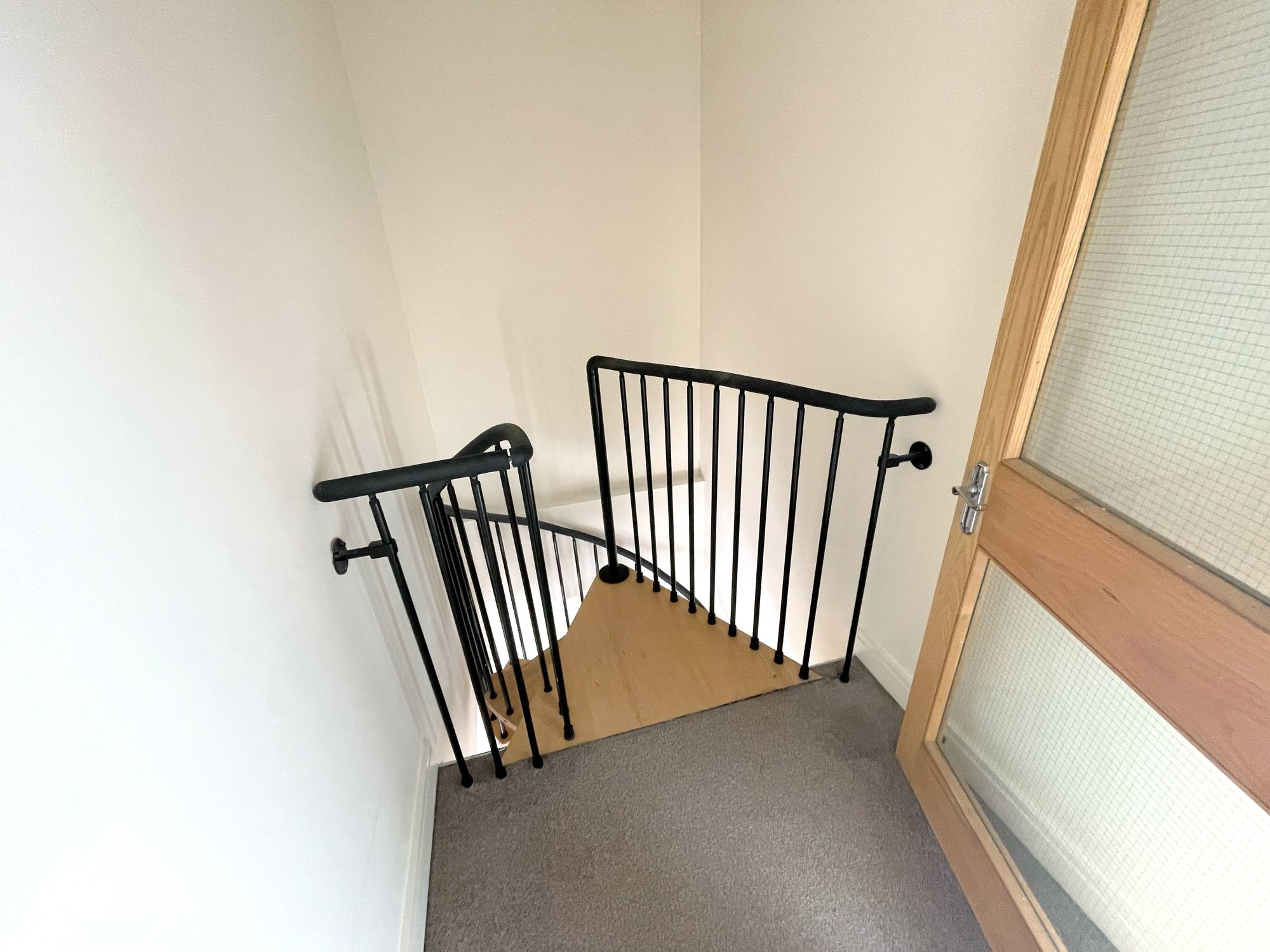 2 bed flat to rent in Garden Street North, Halifax  - Property Image 10