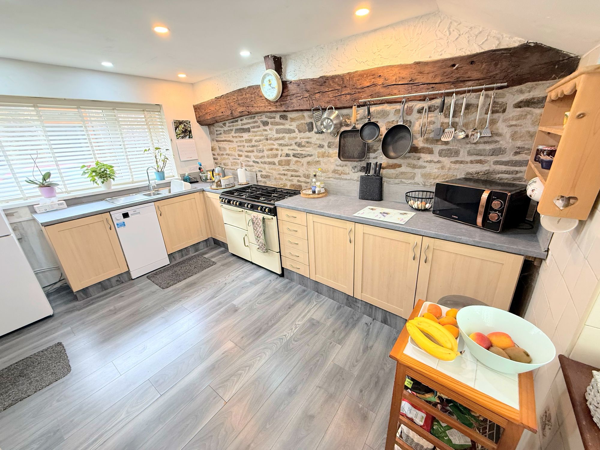 2 bed detached house for sale in Stainland Road, Halifax 9