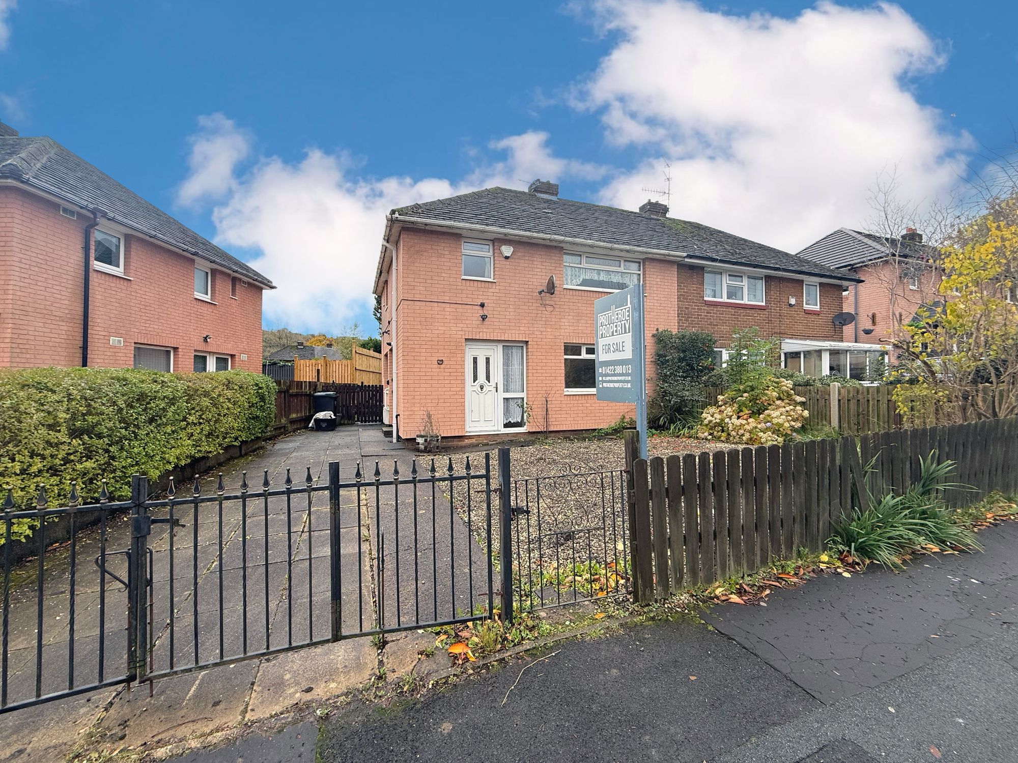 3 bed semi-detached house for sale in Woodbrook Avenue, Halifax - Property Image 1