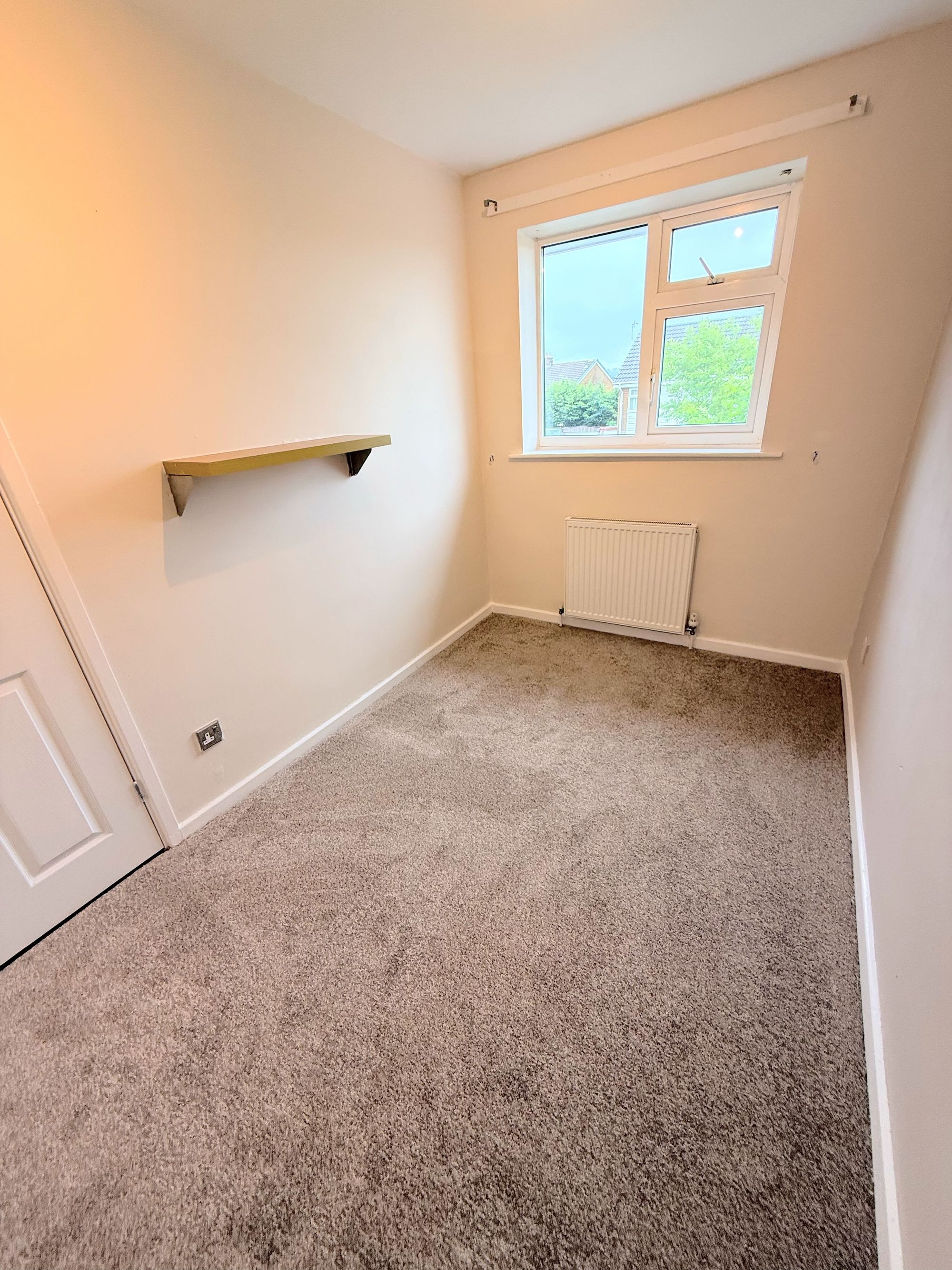 2 bed terraced house for sale in Heathmoor Close, Halifax  - Property Image 20