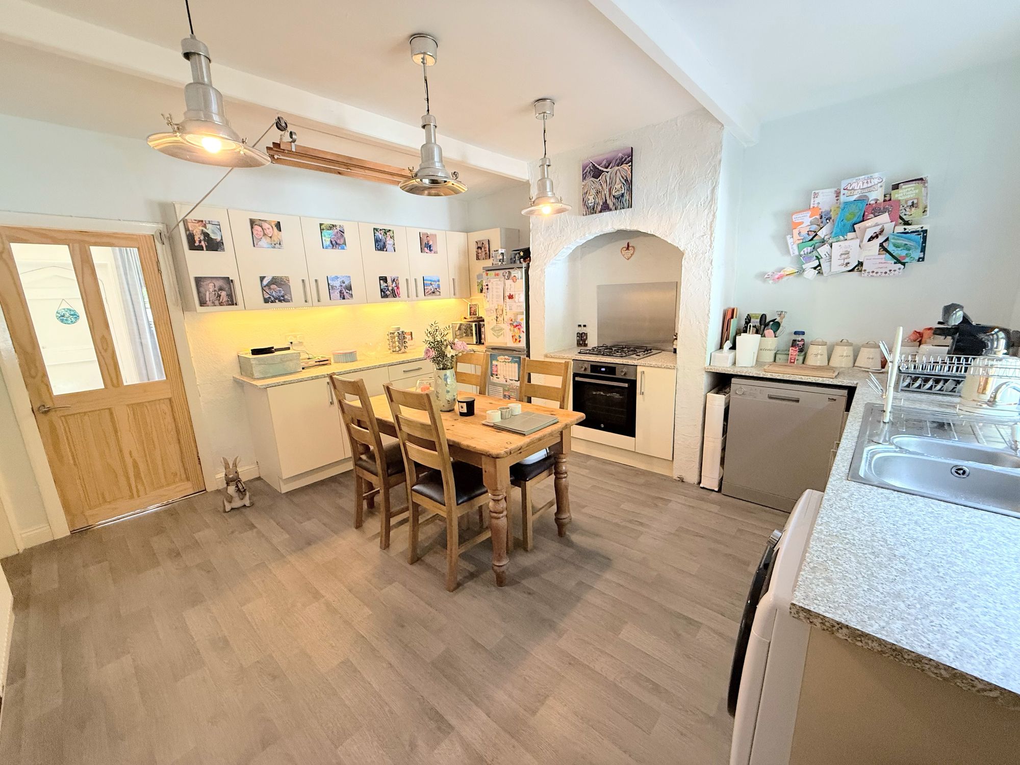 2 bed mid-terraced house for sale in Railway Terrace, Halifax  - Property Image 10