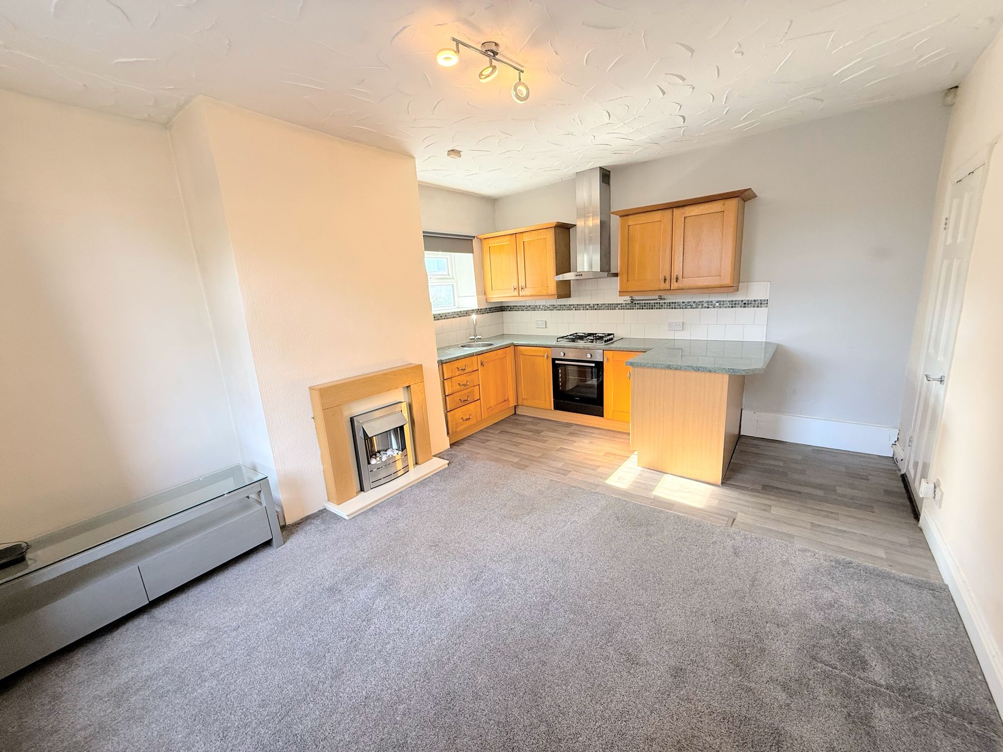 1 bed end of terrace house for sale in Moor Street, Bradford 6