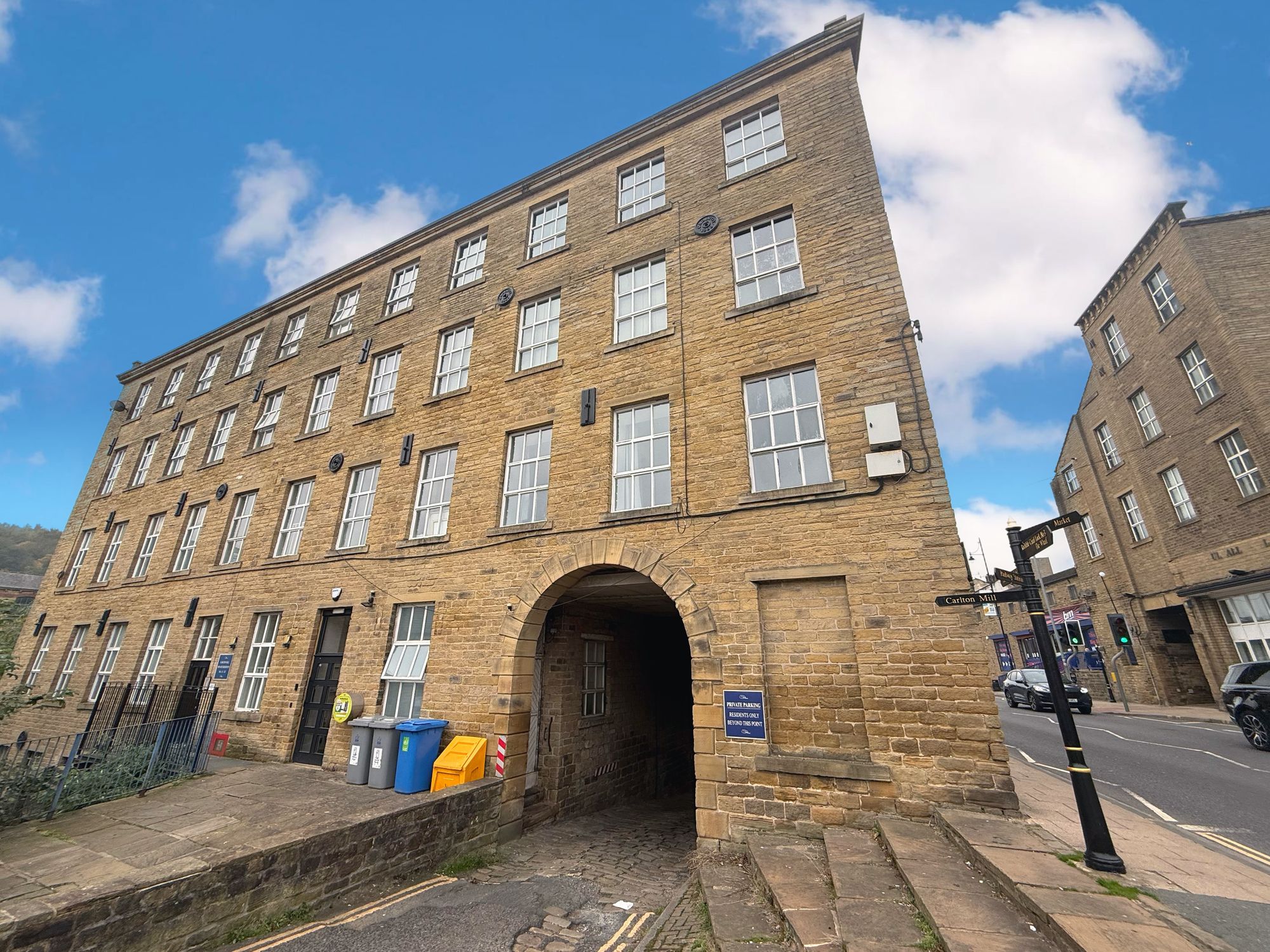 2 bed apartment for sale in Wharf Street, Sowerby Bridge - Property Image 1