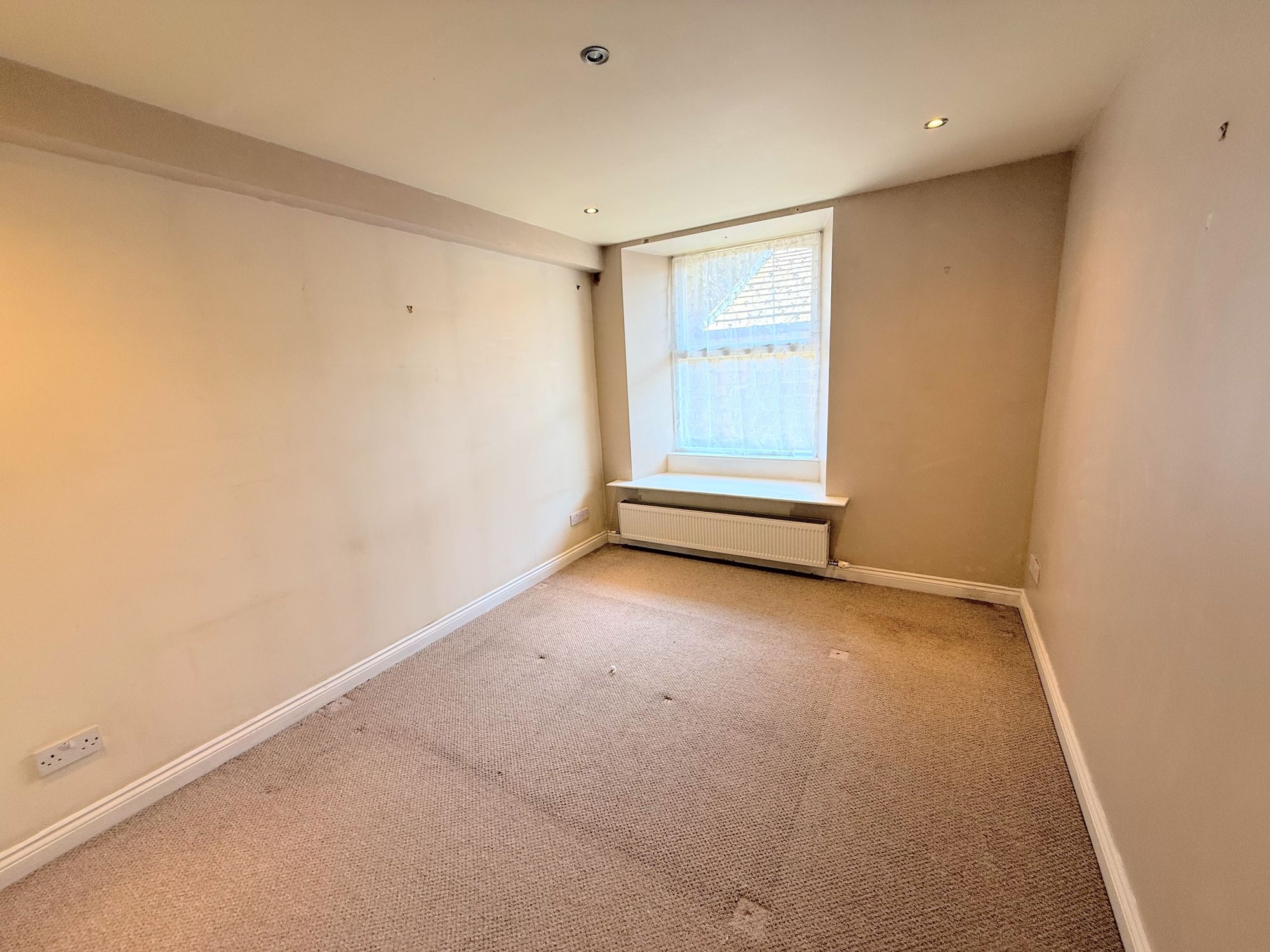 1 bed apartment for sale in Kell Lane, Halifax 9