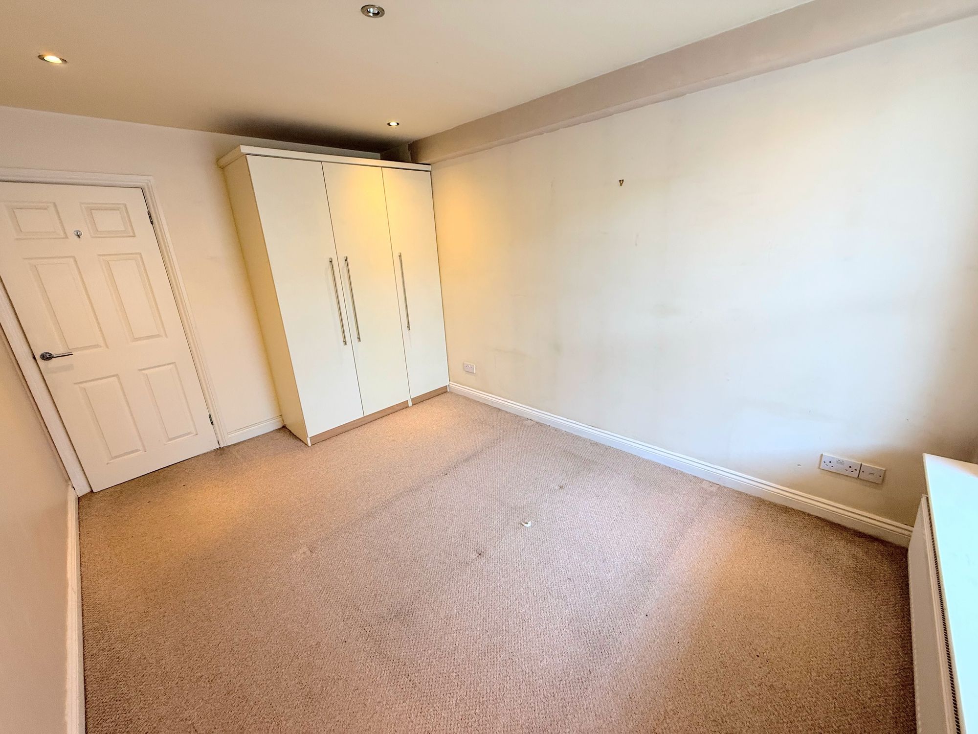 1 bed apartment for sale in Kell Lane, Halifax  - Property Image 9