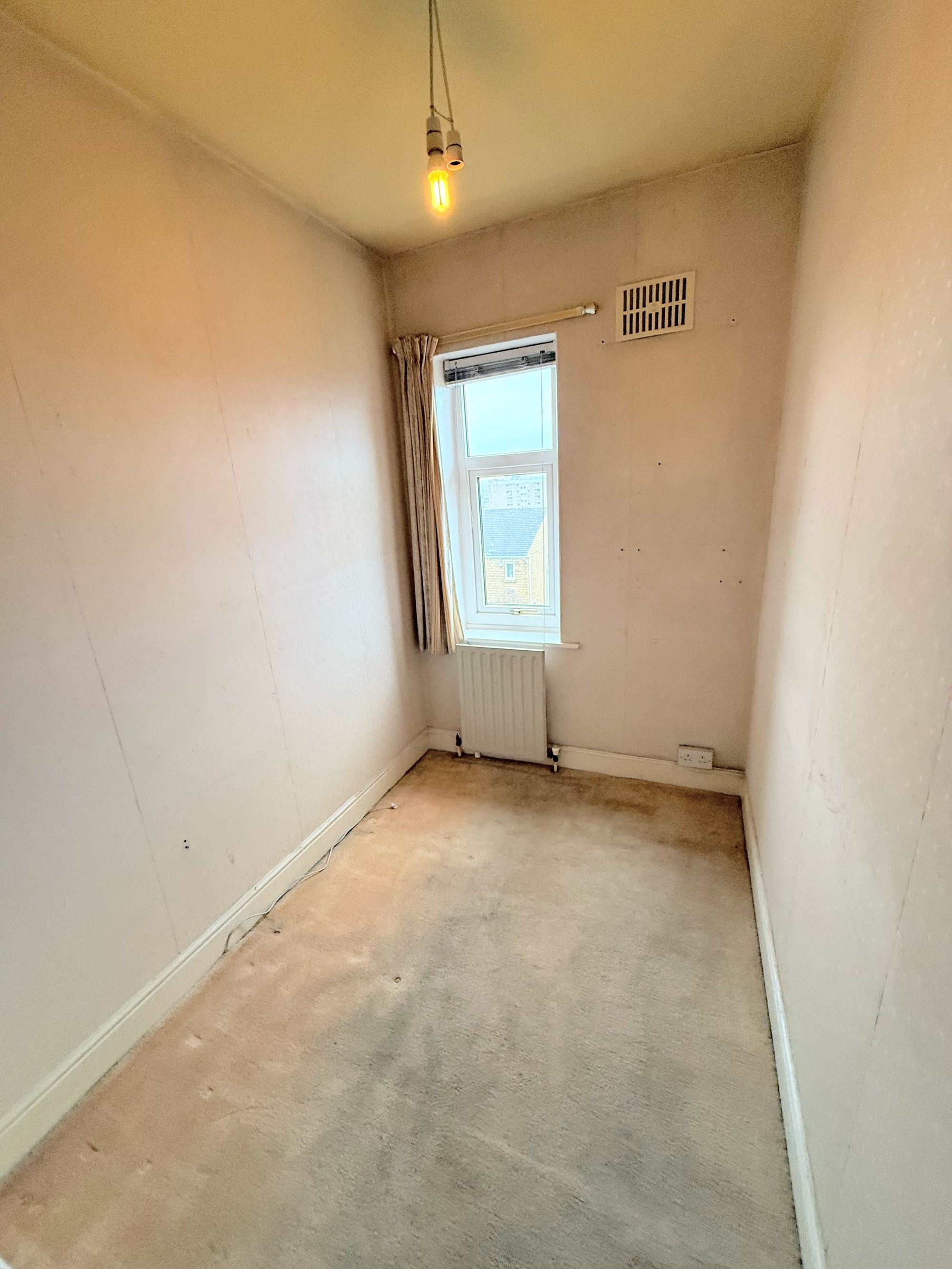 3 bed mid-terraced house for sale in Lower Range, Halifax  - Property Image 17