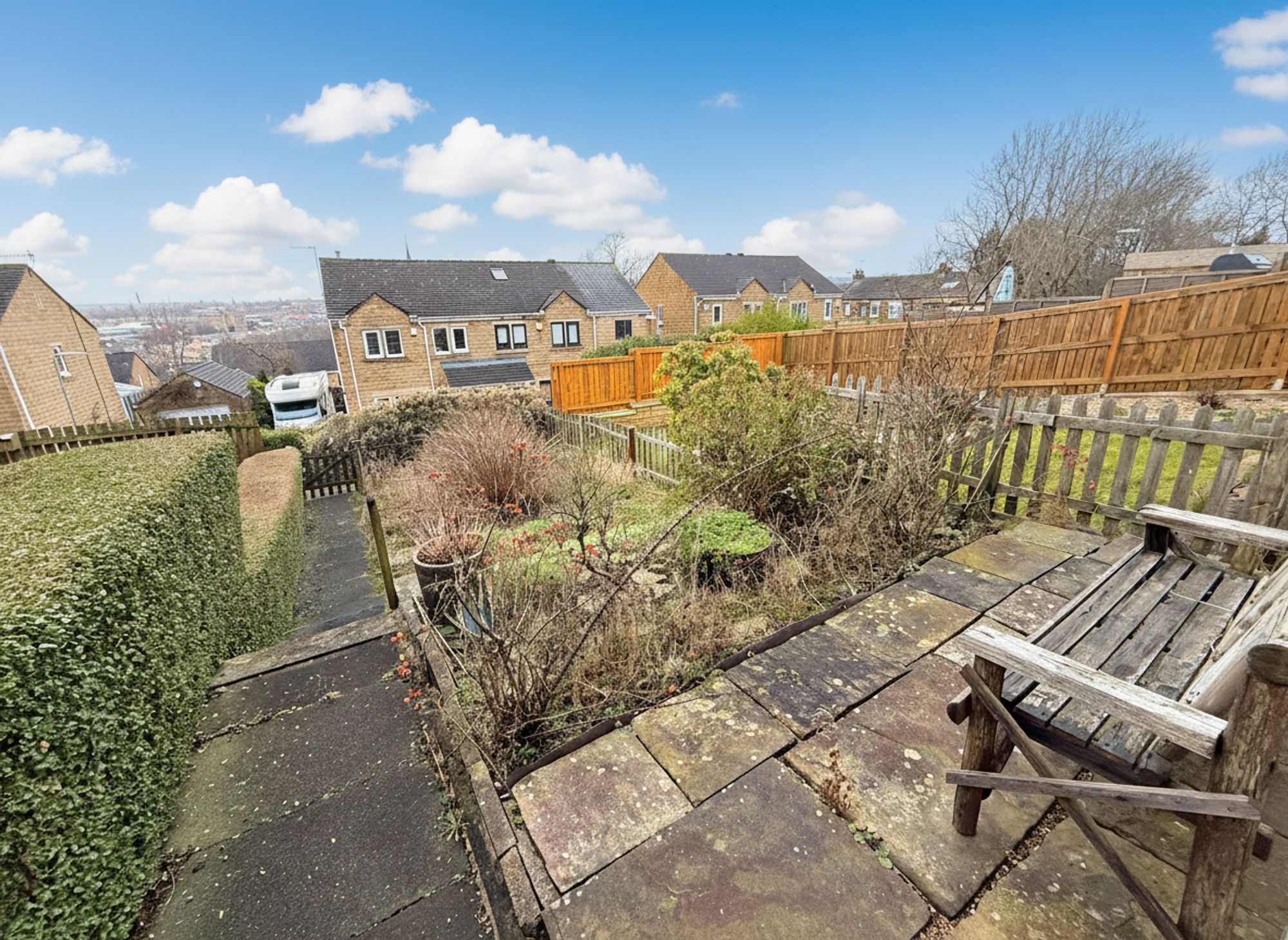 3 bed mid-terraced house for sale in Lower Range, Halifax 6