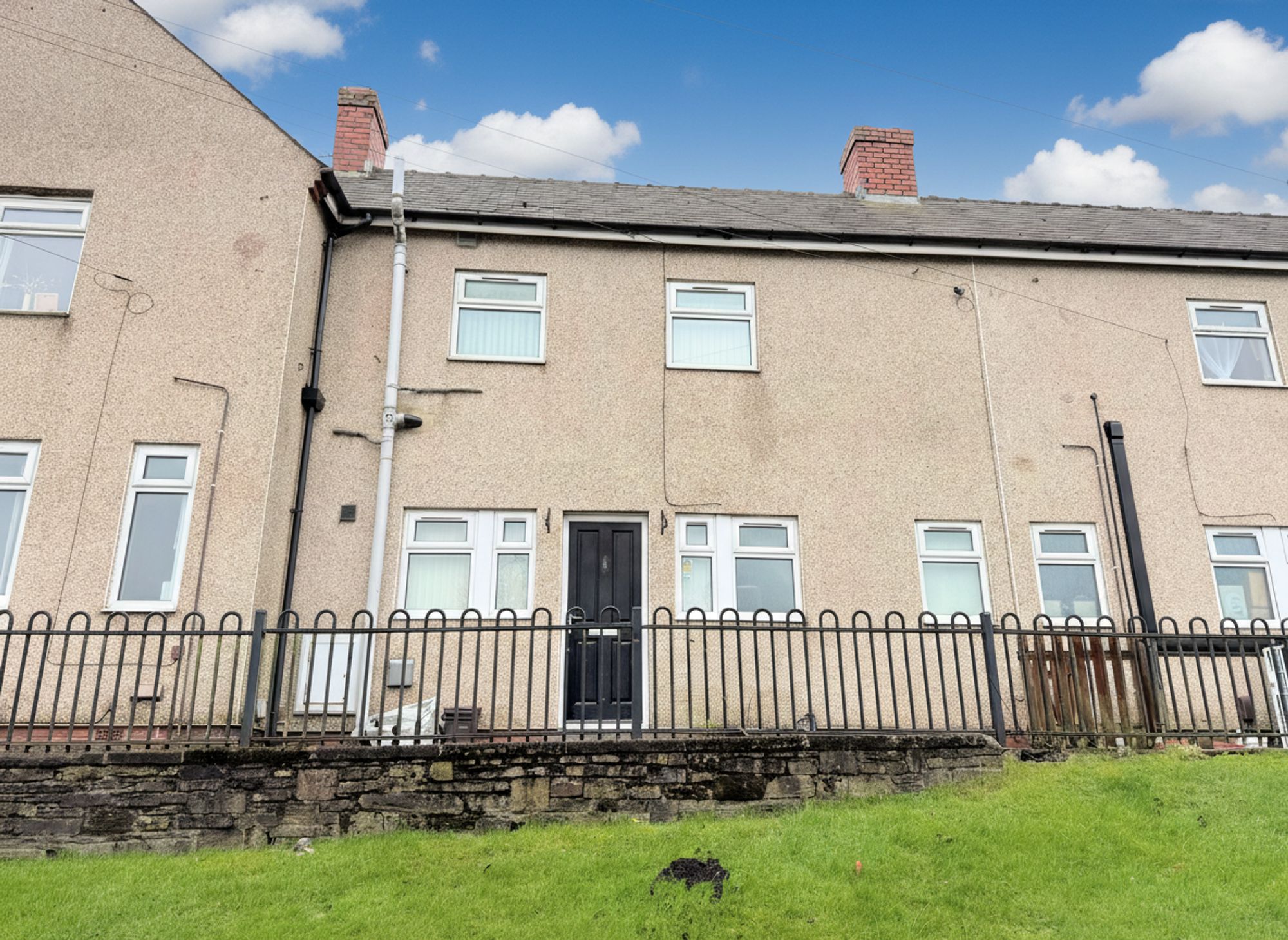 2 bed mid-terraced house for sale in Ovenden Way, Halifax  - Property Image 5