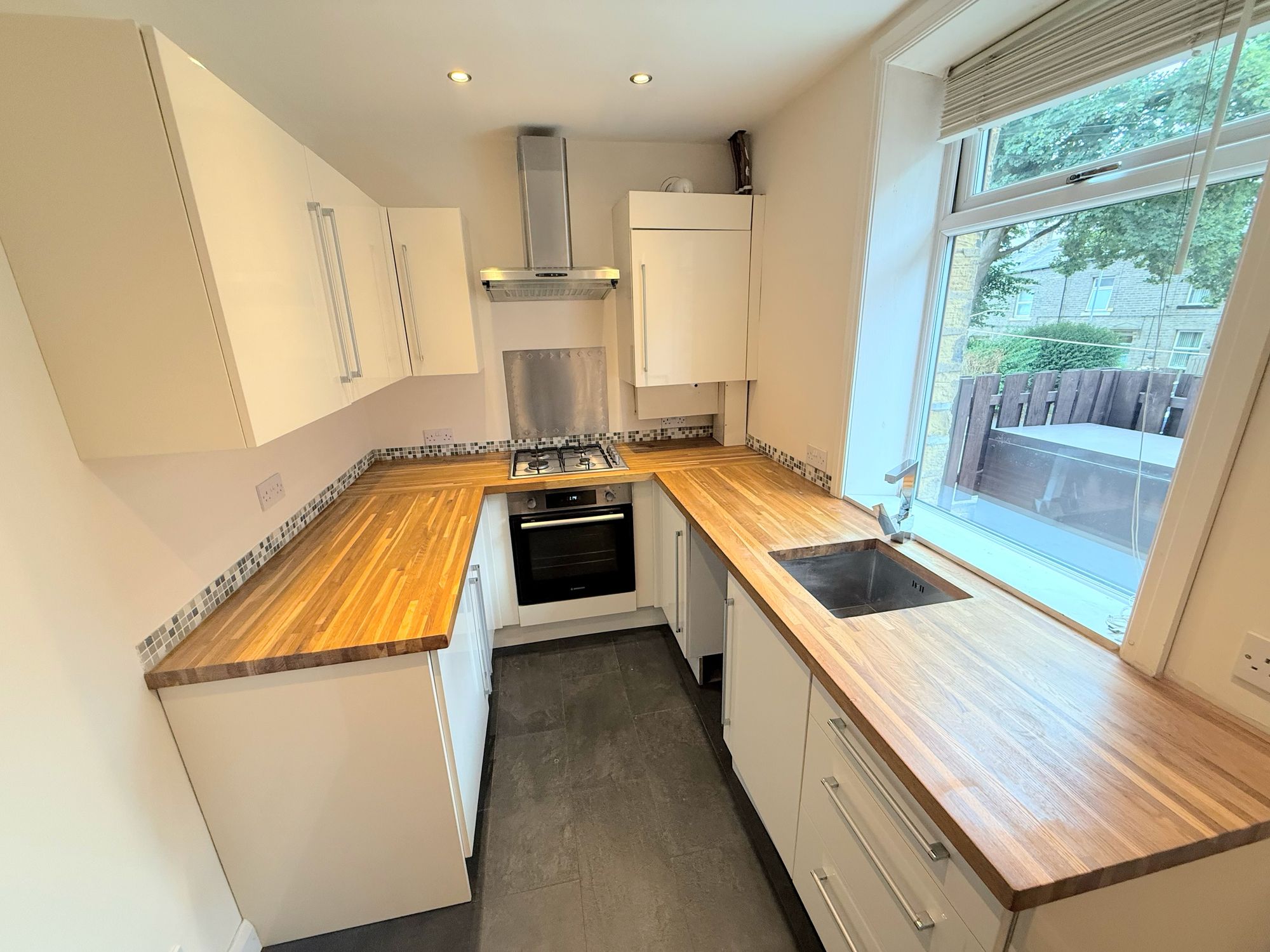 2 bed end of terrace house for sale in Derby Street, Sowerby Bridge  - Property Image 8