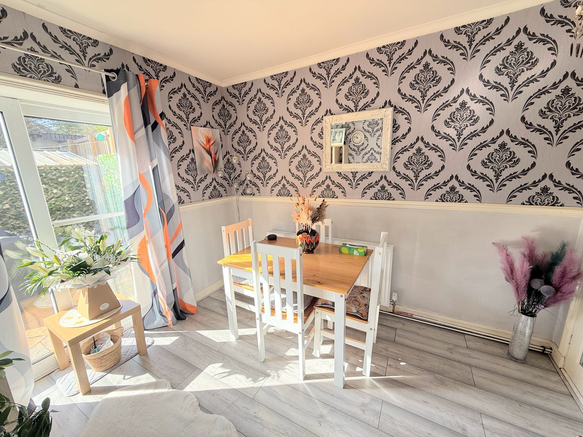 3 bed semi-detached house for sale in Myrtle Drive, Halifax  - Property Image 15