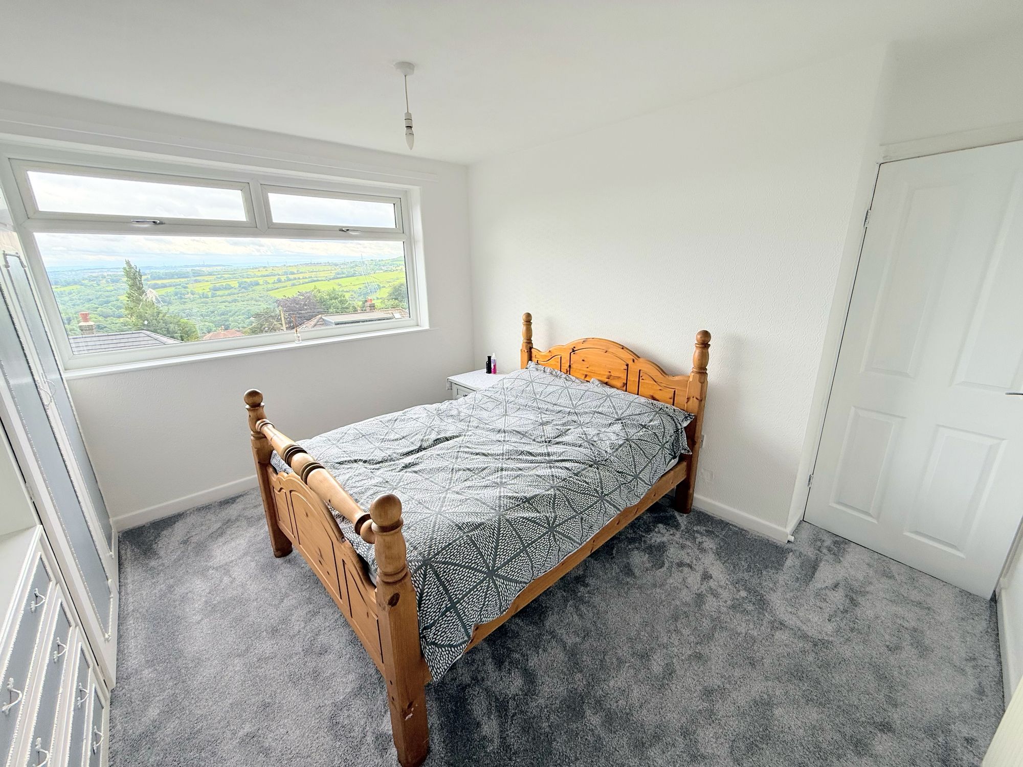 3 bed semi-detached house for sale in Hill View Gardens, Halifax  - Property Image 18