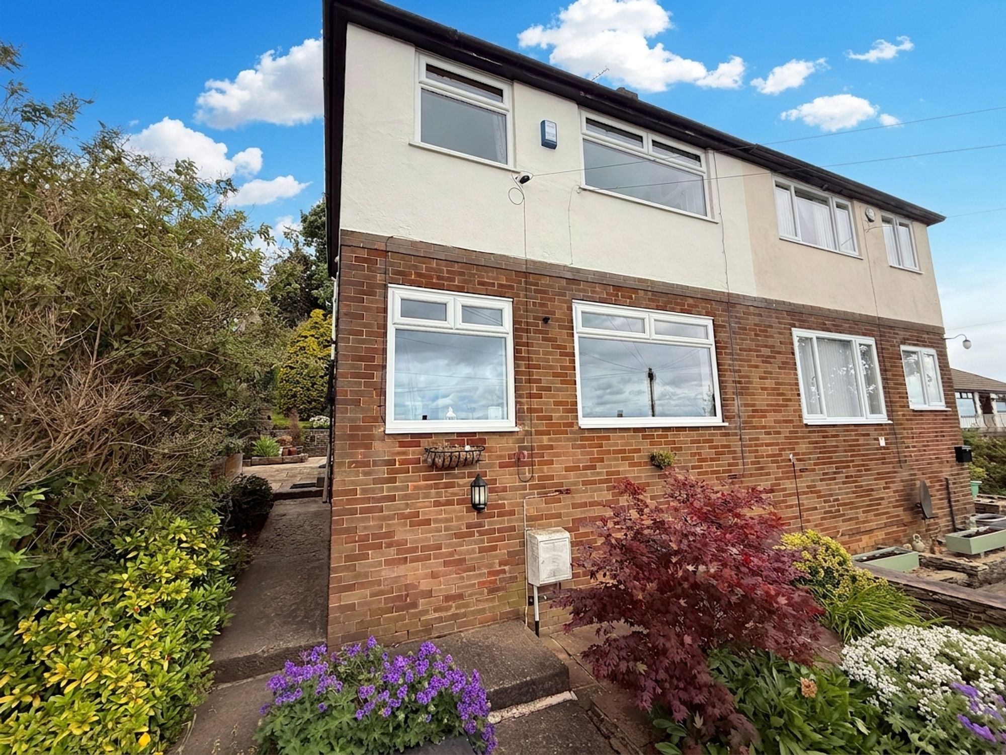 3 bed semi-detached house for sale in Hill View Gardens, Halifax 5