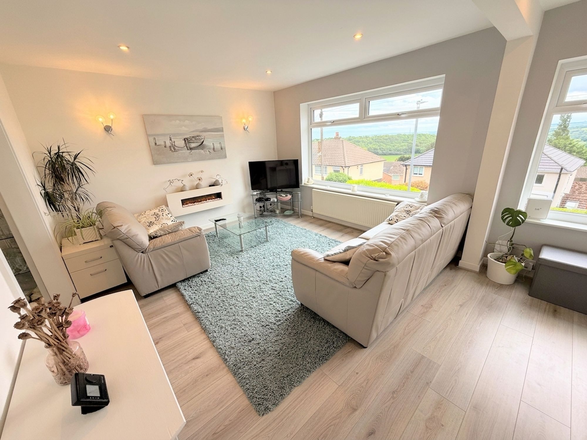 3 bed semi-detached house for sale in Hill View Gardens, Halifax 1