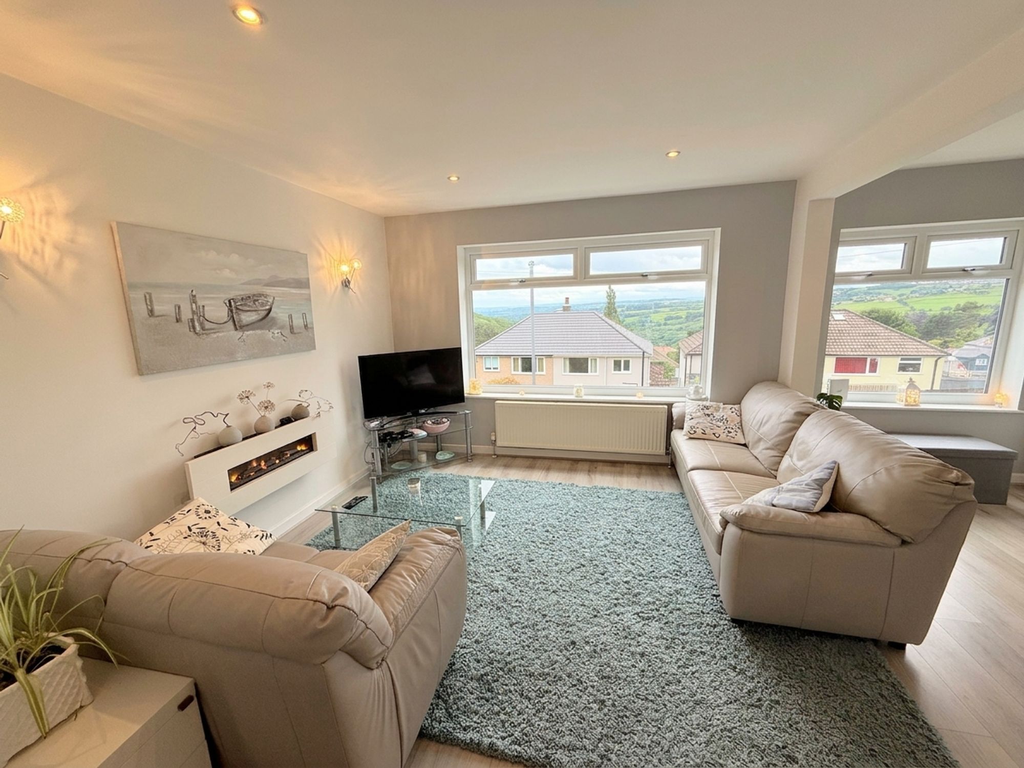 3 bed semi-detached house for sale in Hill View Gardens, Halifax  - Property Image 12