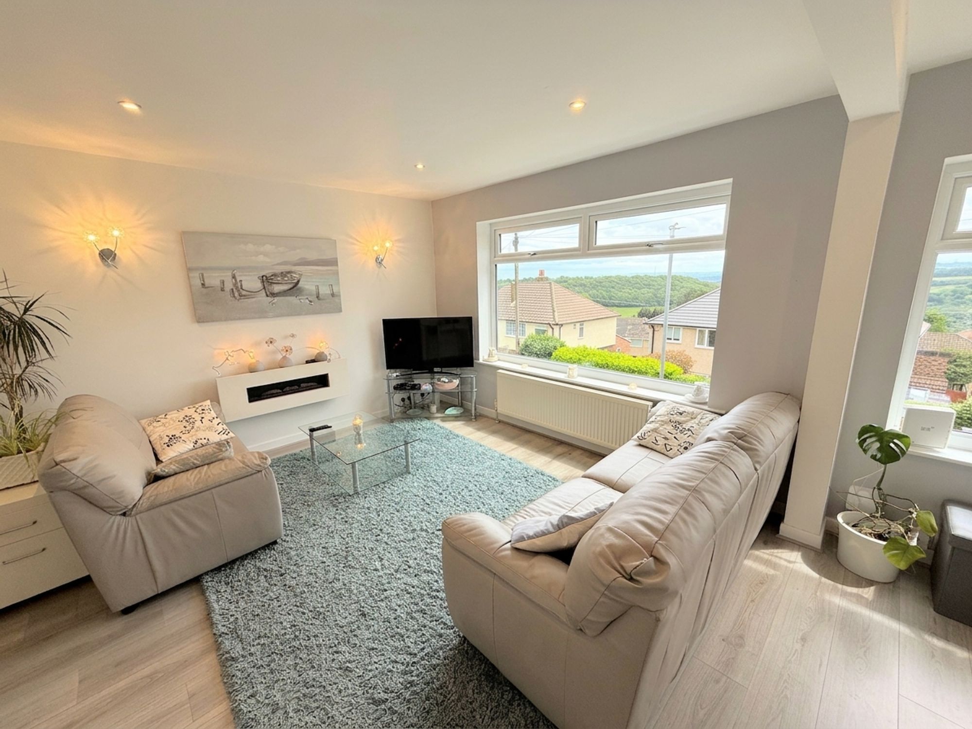 3 bed semi-detached house for sale in Hill View Gardens, Halifax  - Property Image 13