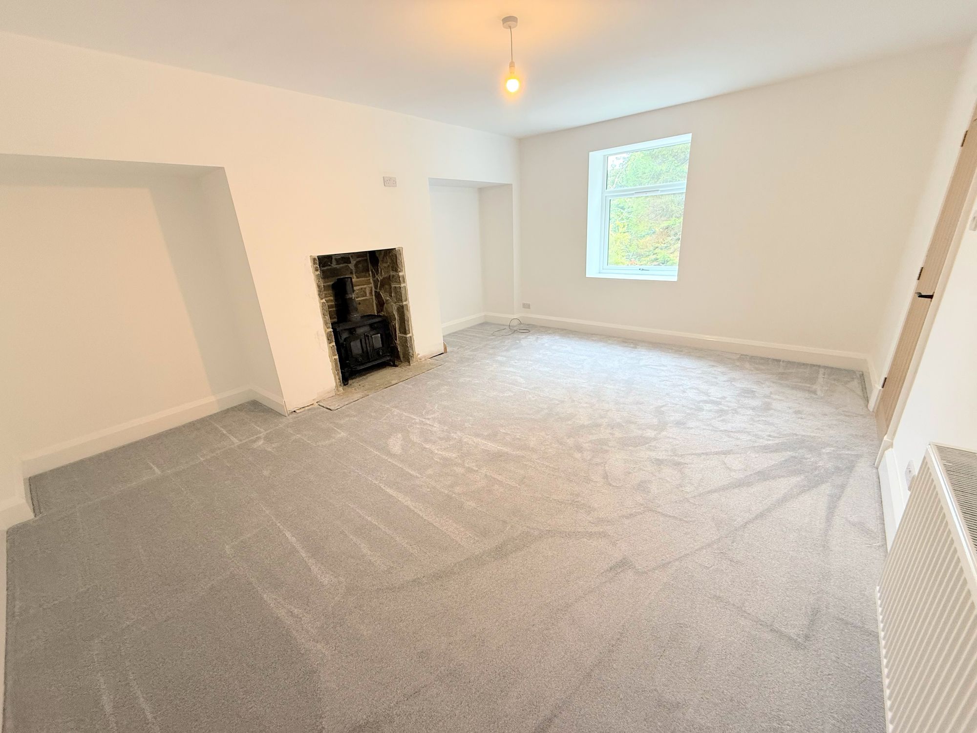 4 bed house for sale in Ovenden Wood, Halifax 9