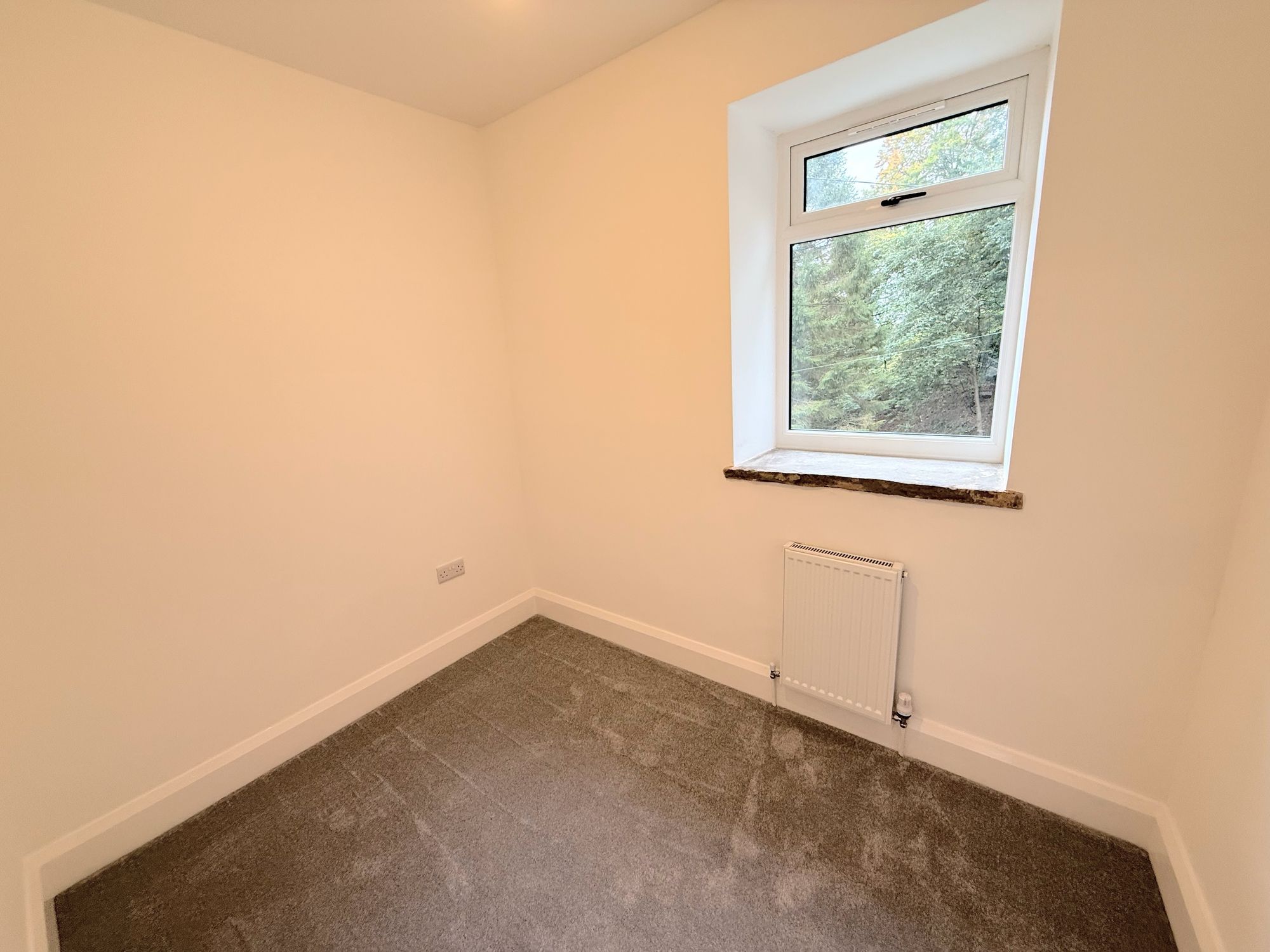 4 bed house for sale in Ovenden Wood, Halifax 22