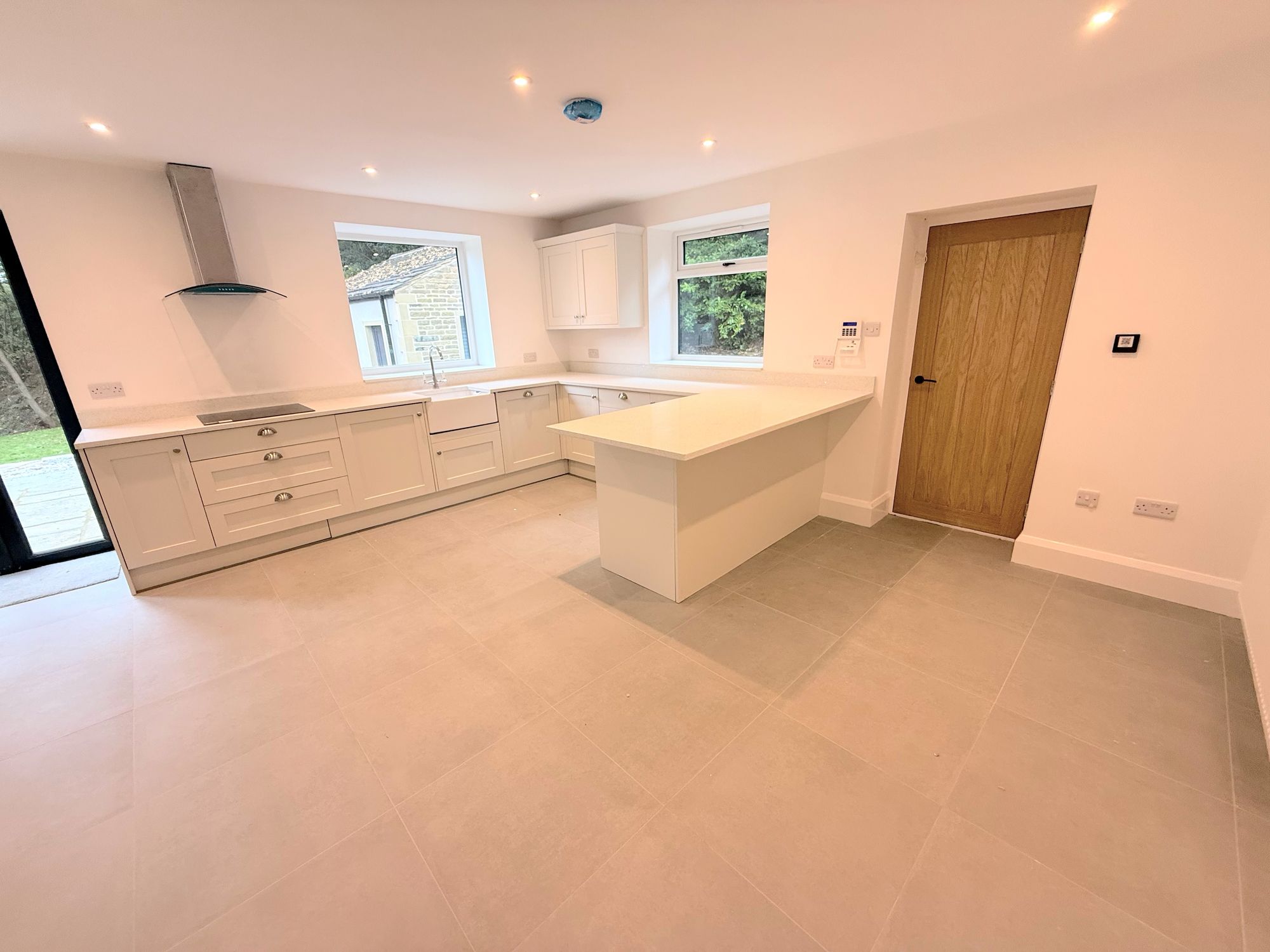4 bed house for sale in Ovenden Wood, Halifax  - Property Image 12