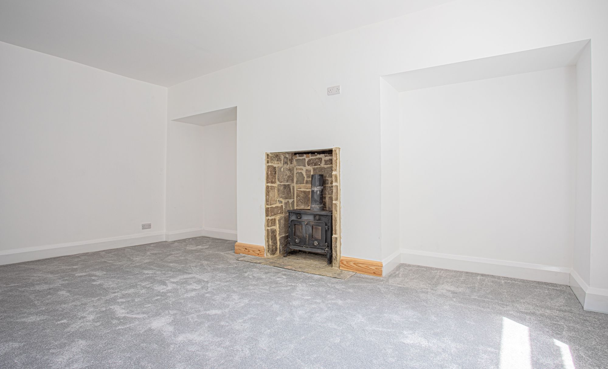 4 bed house for sale in Ovenden Wood, Halifax  - Property Image 13