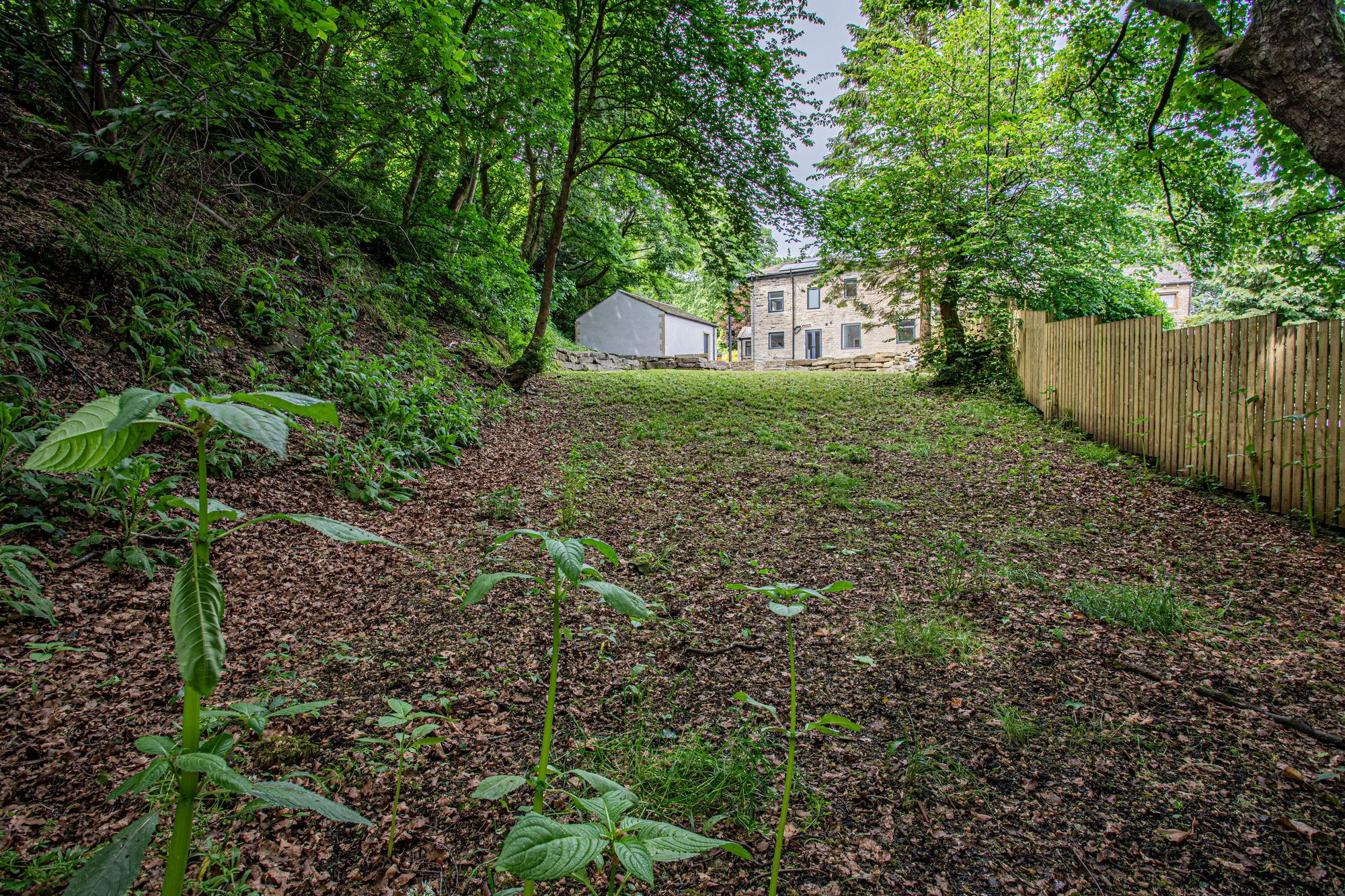 4 bed house for sale in Ovenden Wood, Halifax  - Property Image 37