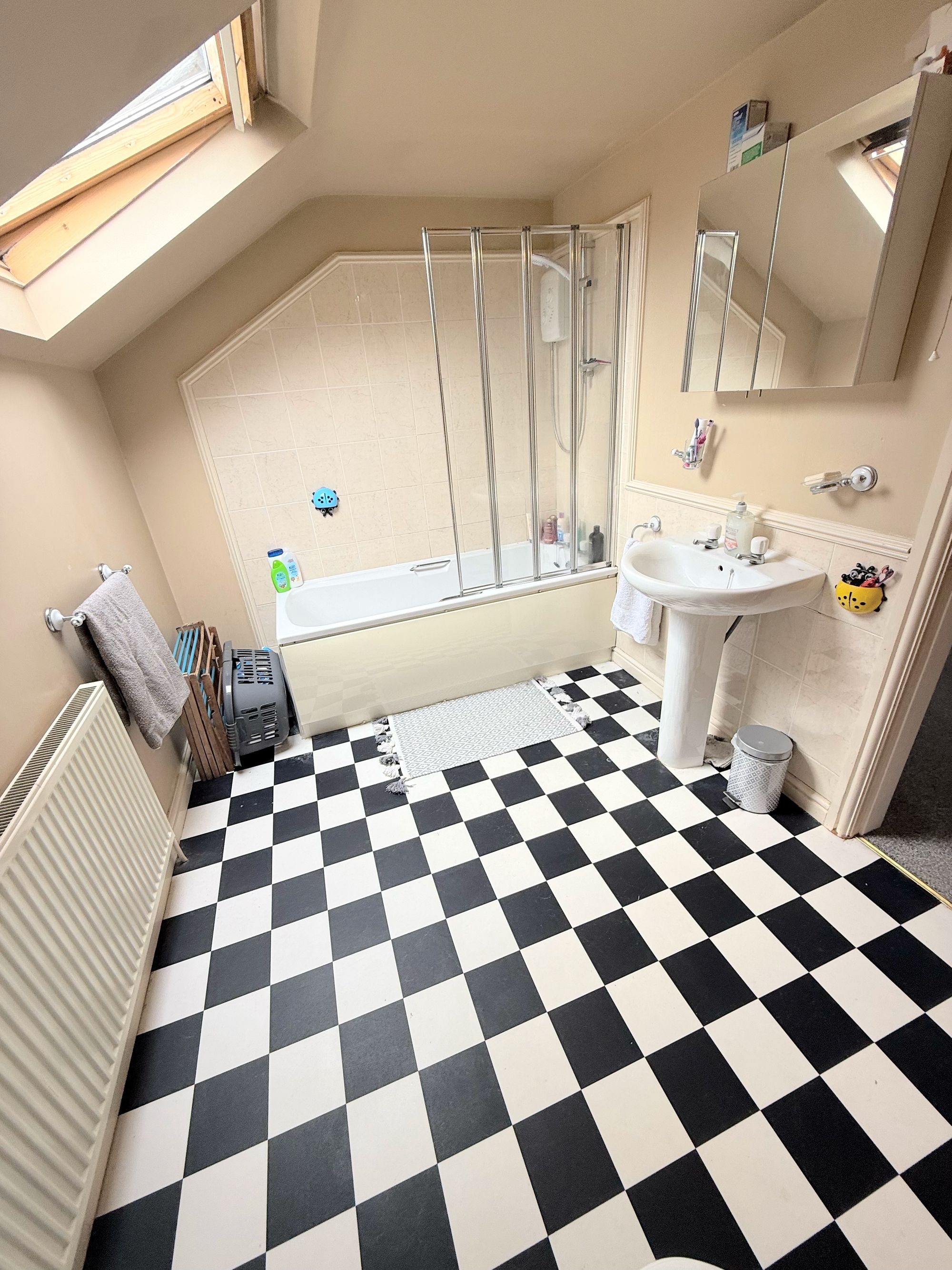 3 bed terraced house for sale in Clough Lane, Halifax  - Property Image 28