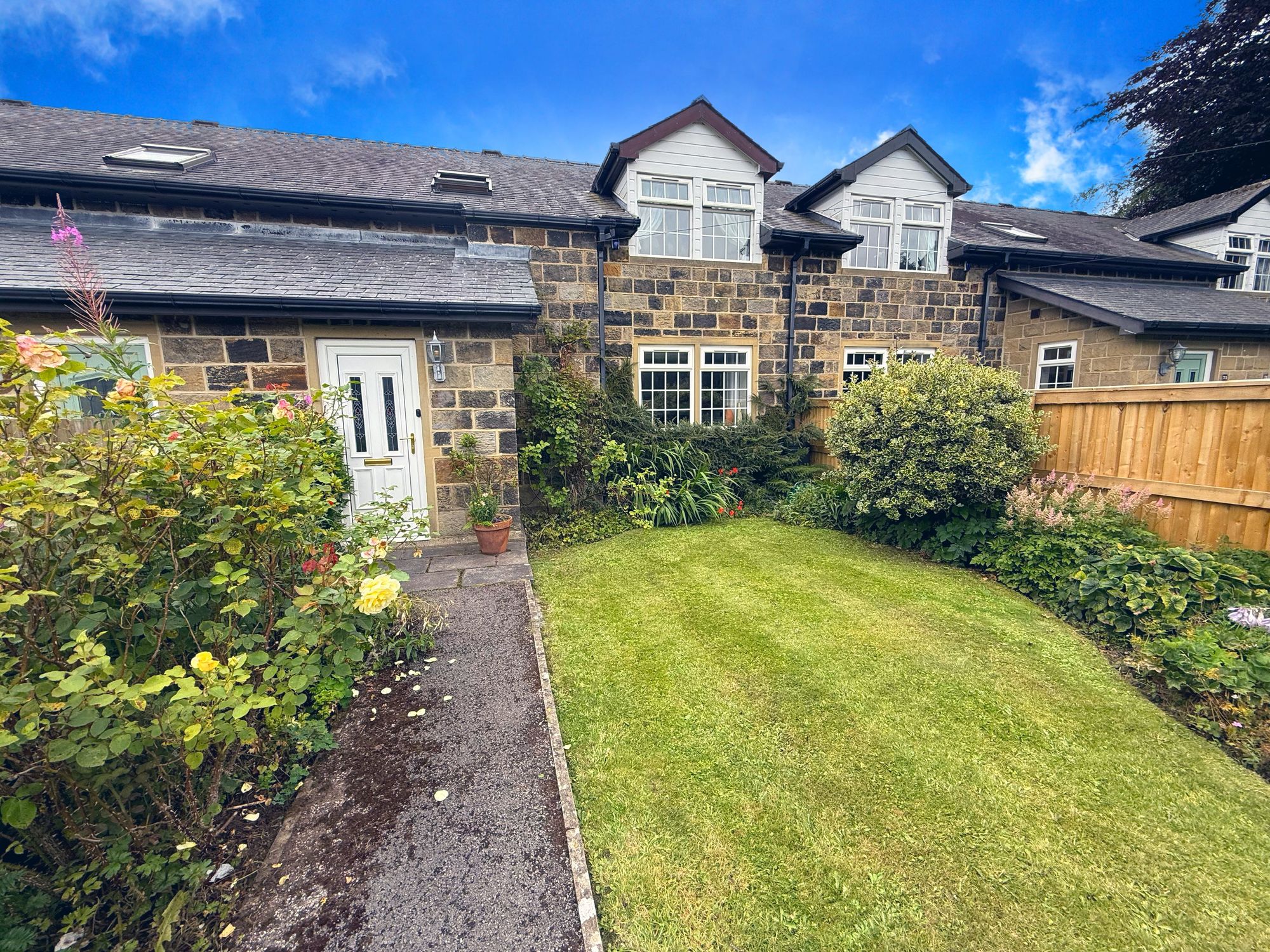 3 bed terraced house for sale in Clough Lane, Halifax - Property Image 1