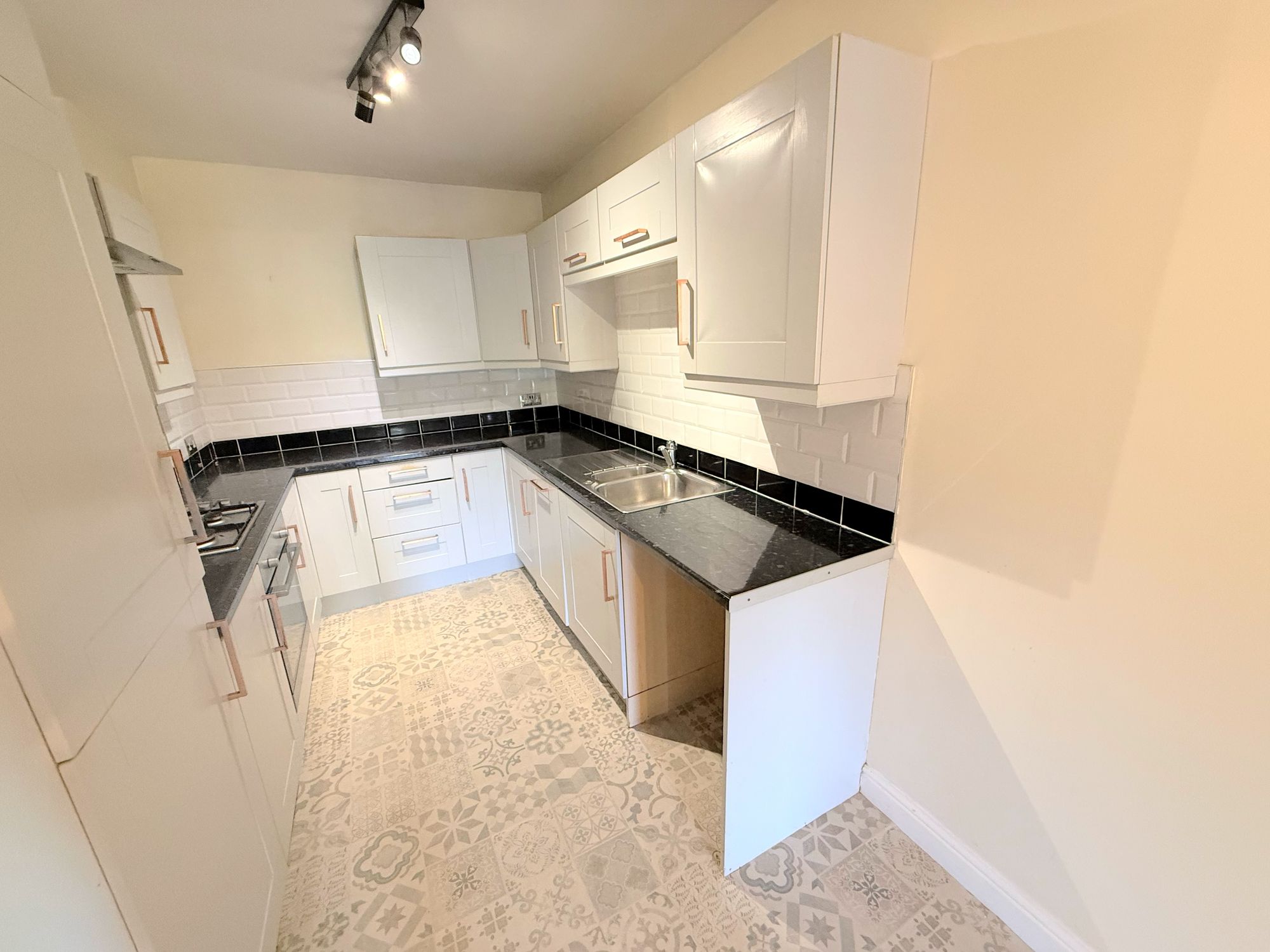 4 bed terraced town house for sale in Princeton Close, Halifax  - Property Image 12