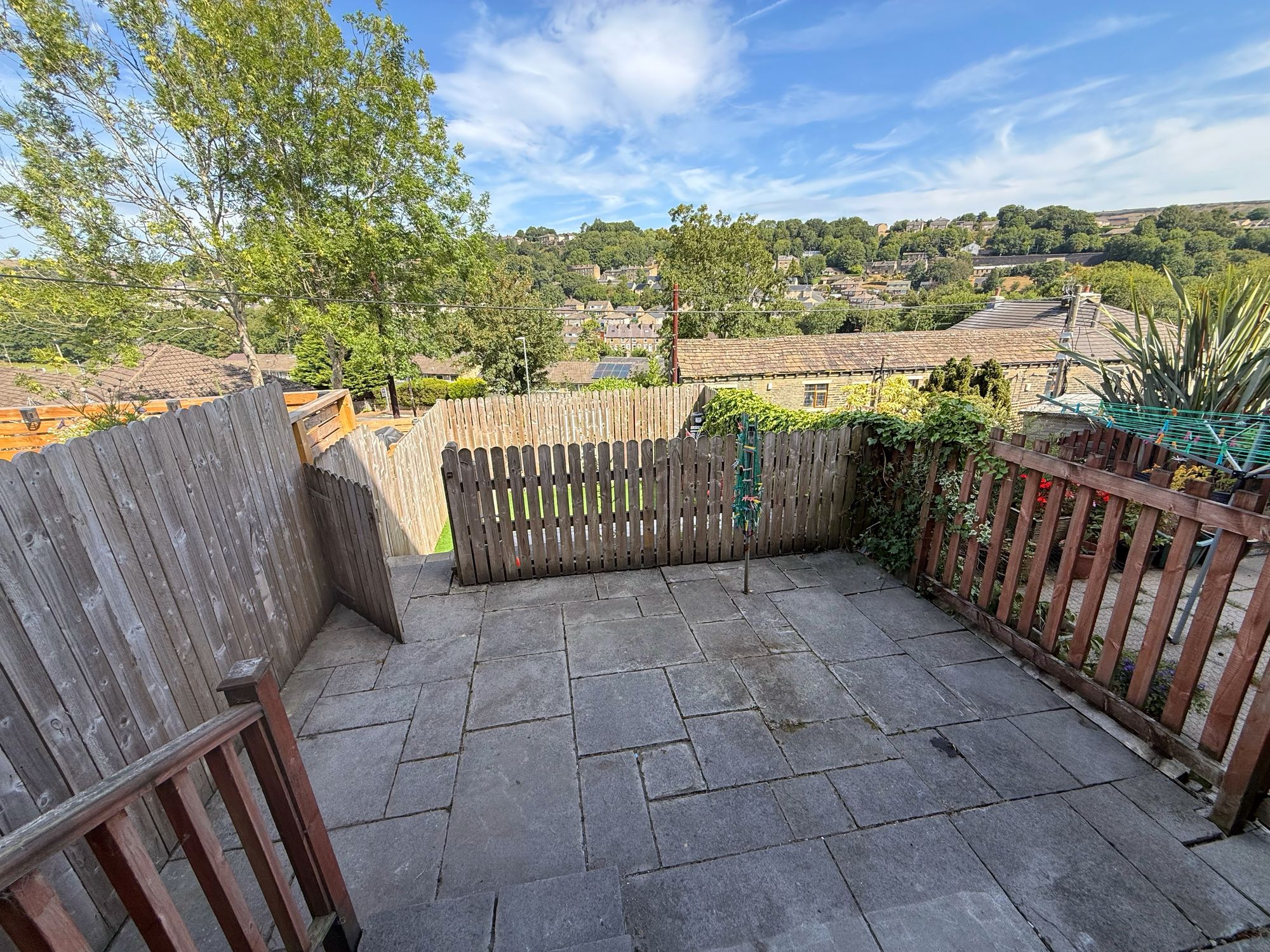 4 bed terraced town house for sale in Princeton Close, Halifax 23
