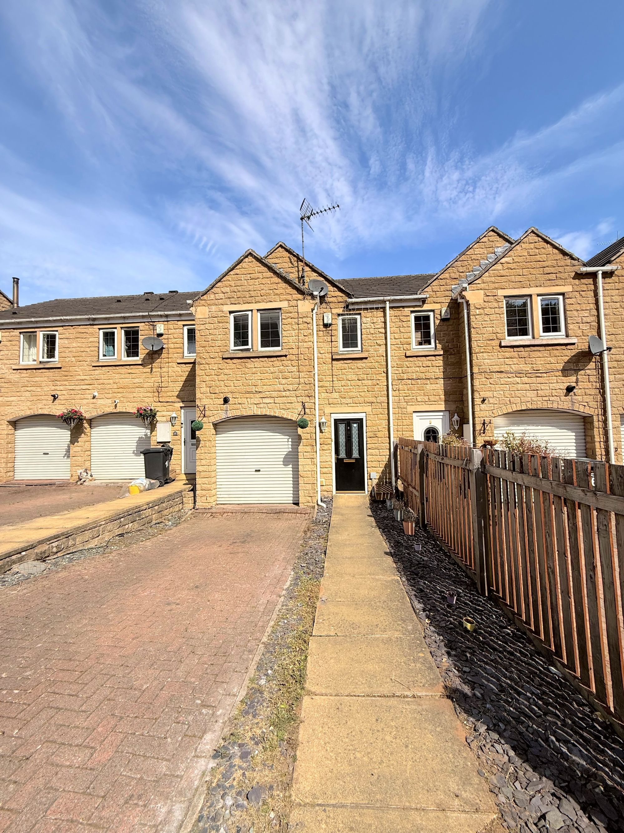4 bed terraced town house for sale in Princeton Close, Halifax, HX2 