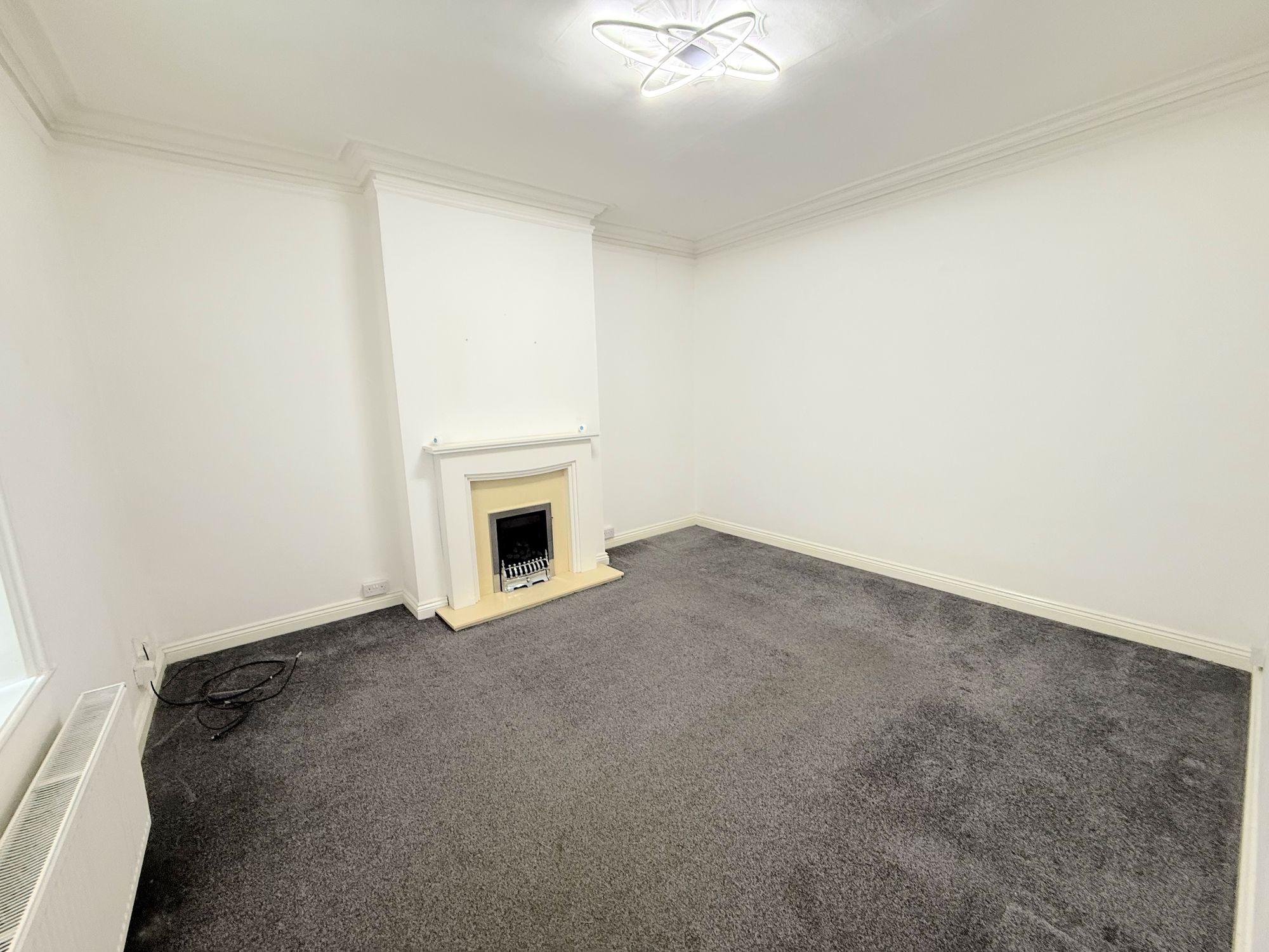 2 bed mid-terraced house for sale in Crossley Terrace South, Halifax  - Property Image 2
