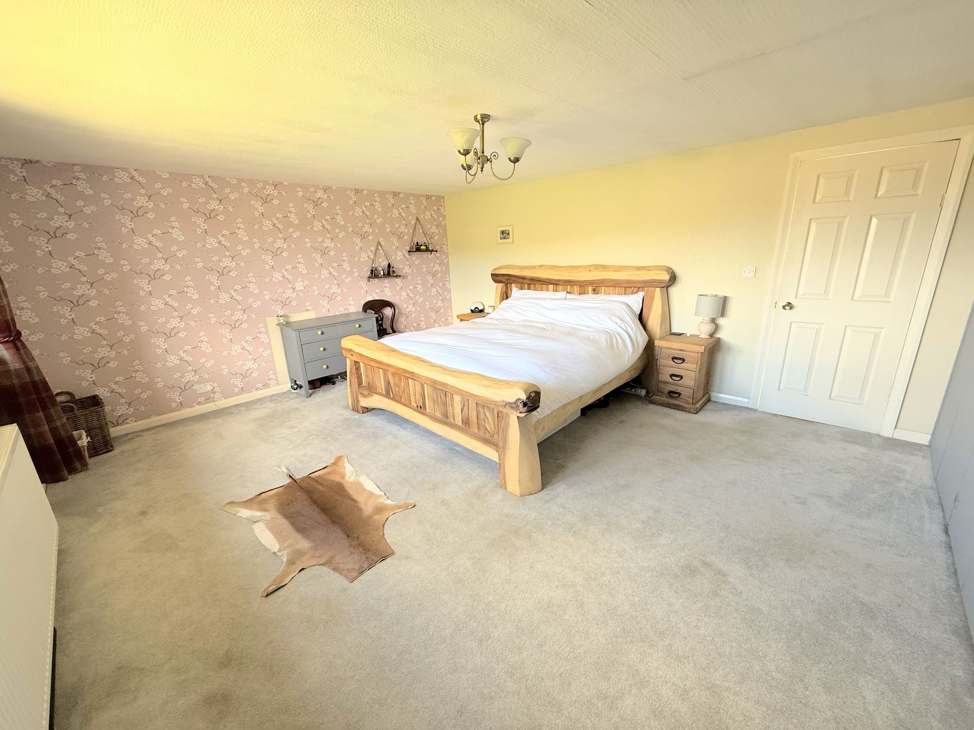 4 bed semi-detached house to rent in Balkram Edge Road, Halifax 17