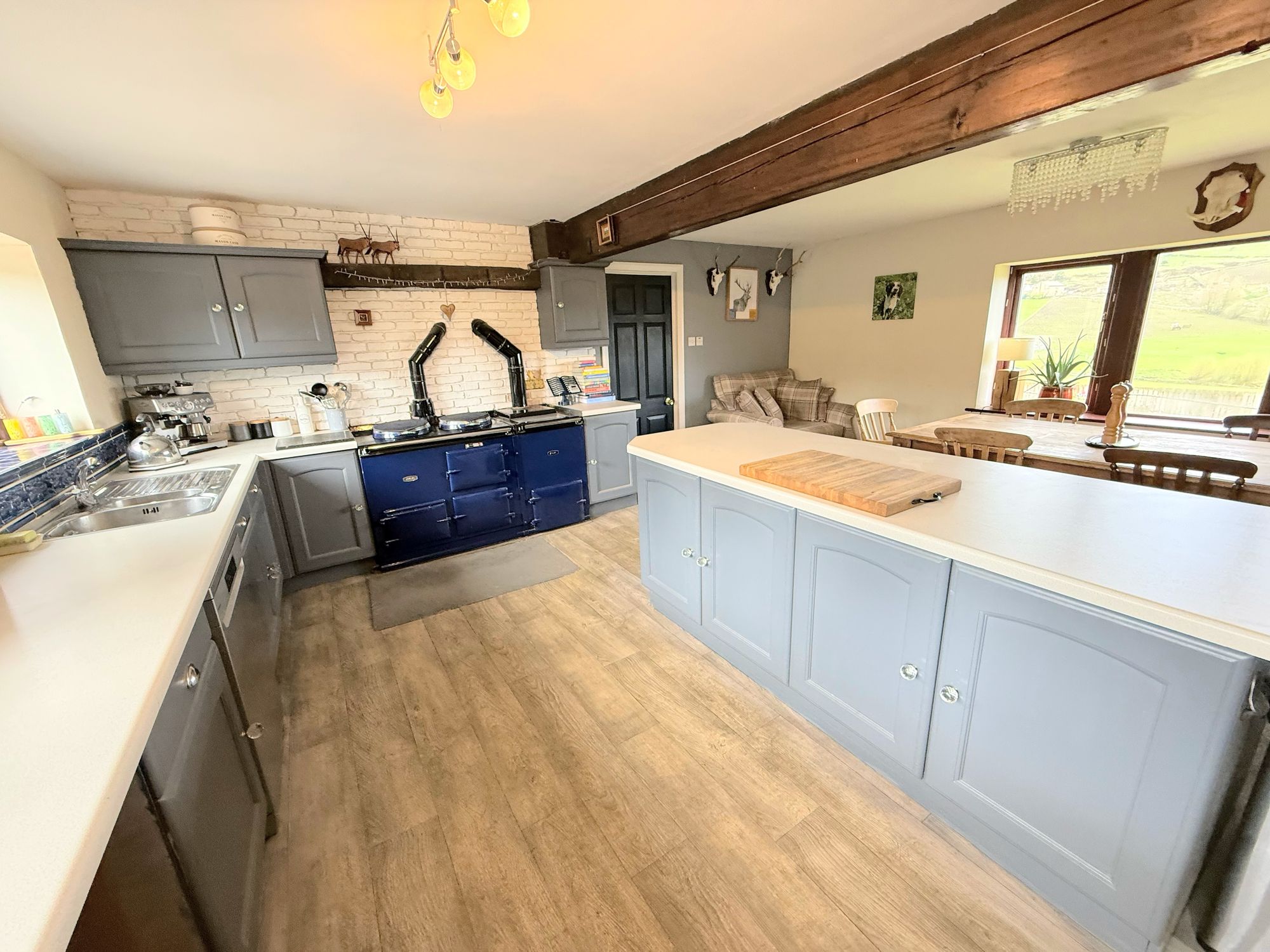 4 bed semi-detached house to rent in Balkram Edge Road, Halifax 6