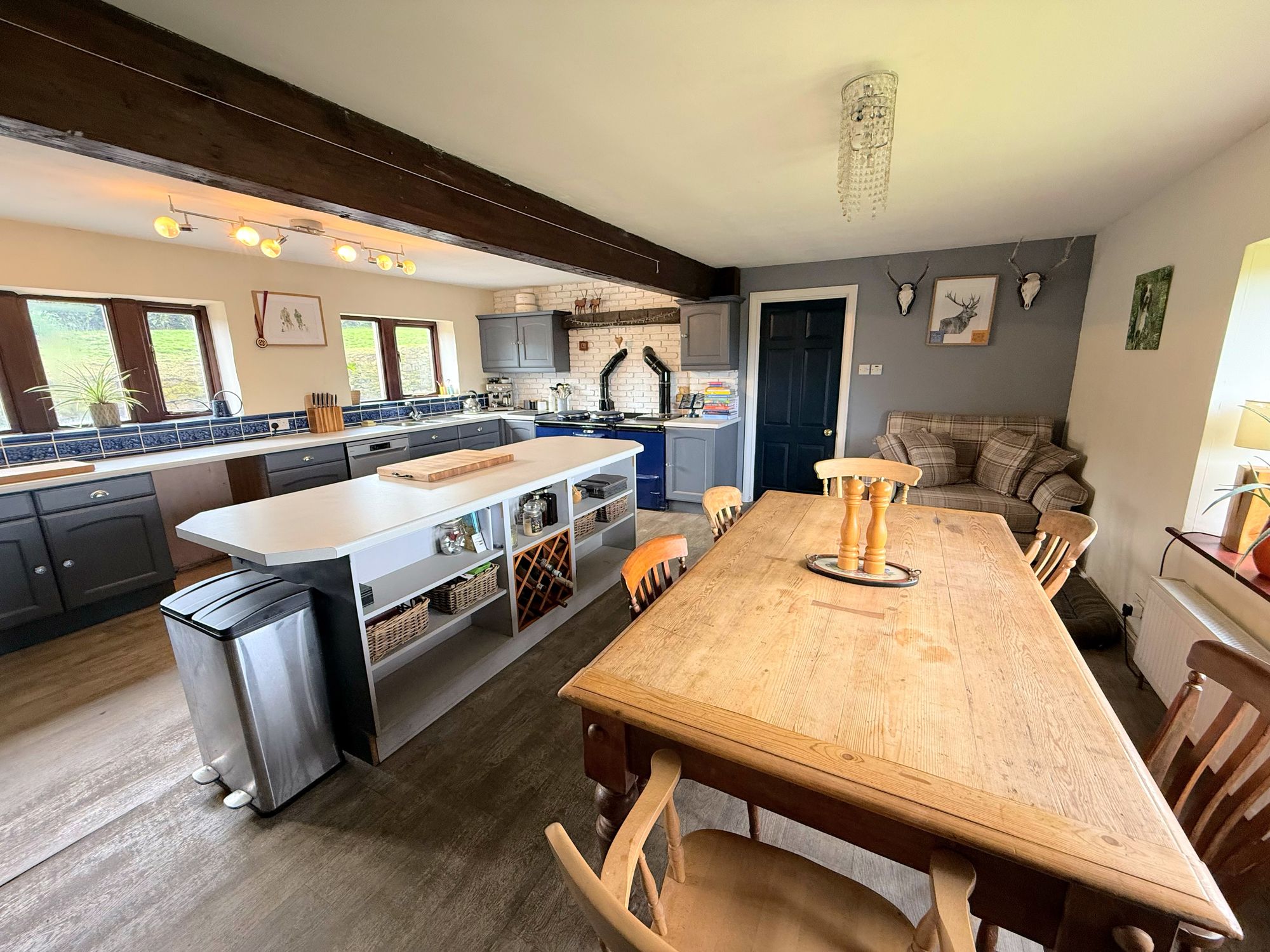 4 bed semi-detached house to rent in Balkram Edge Road, Halifax  - Property Image 8