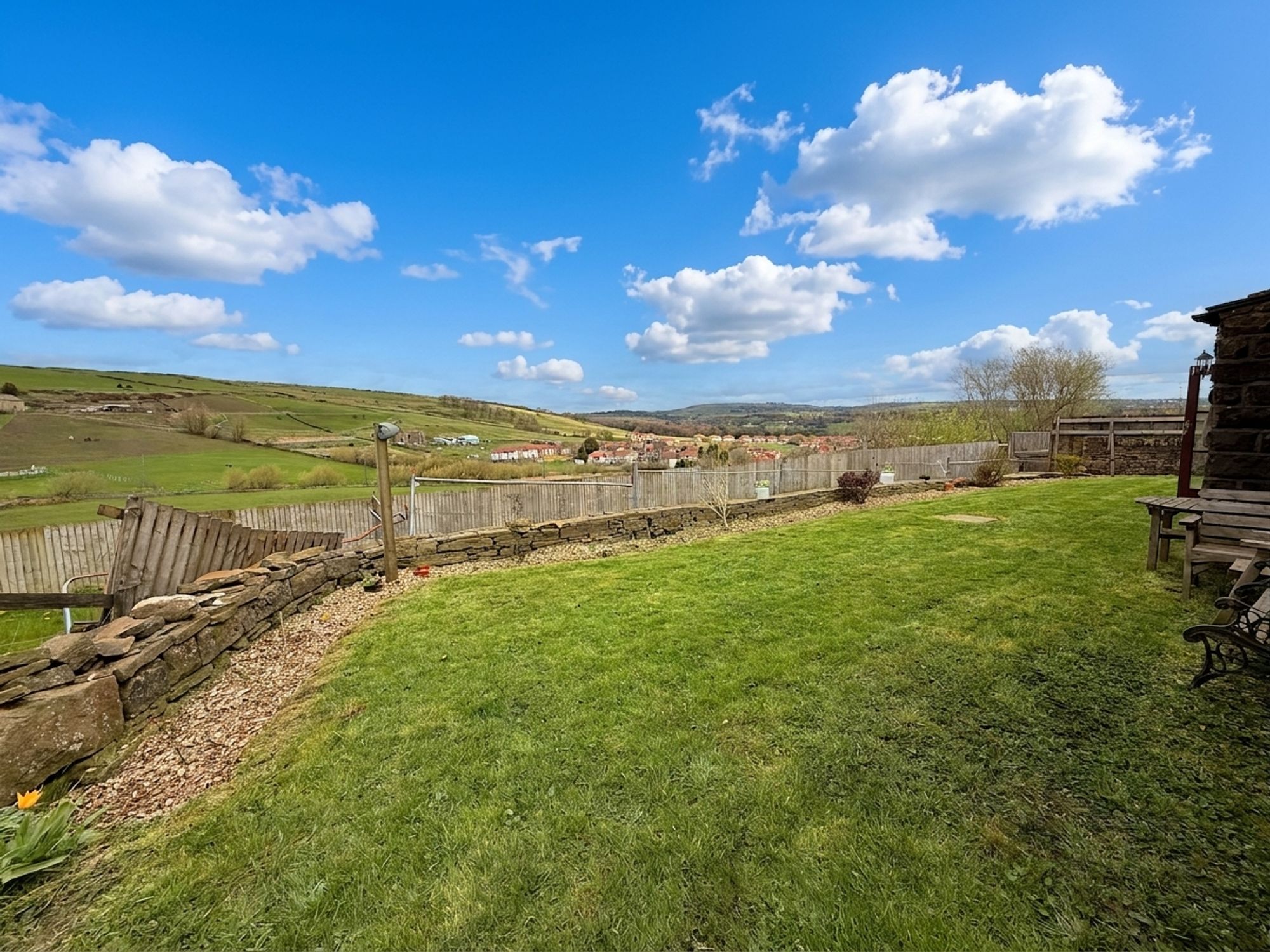 4 bed semi-detached house to rent in Balkram Edge Road, Halifax 30