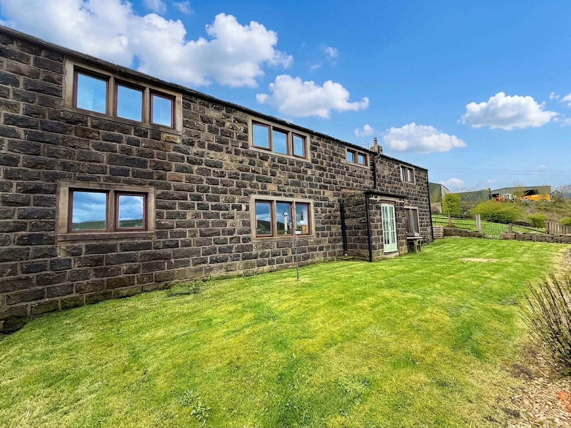 4 bed semi-detached house to rent in Balkram Edge Road, Halifax 26