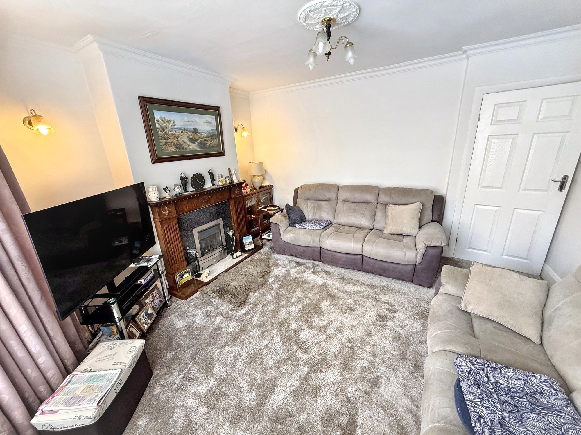 2 bed semi-detached house for sale in Lee Mount Gardens, Halifax  - Property Image 6