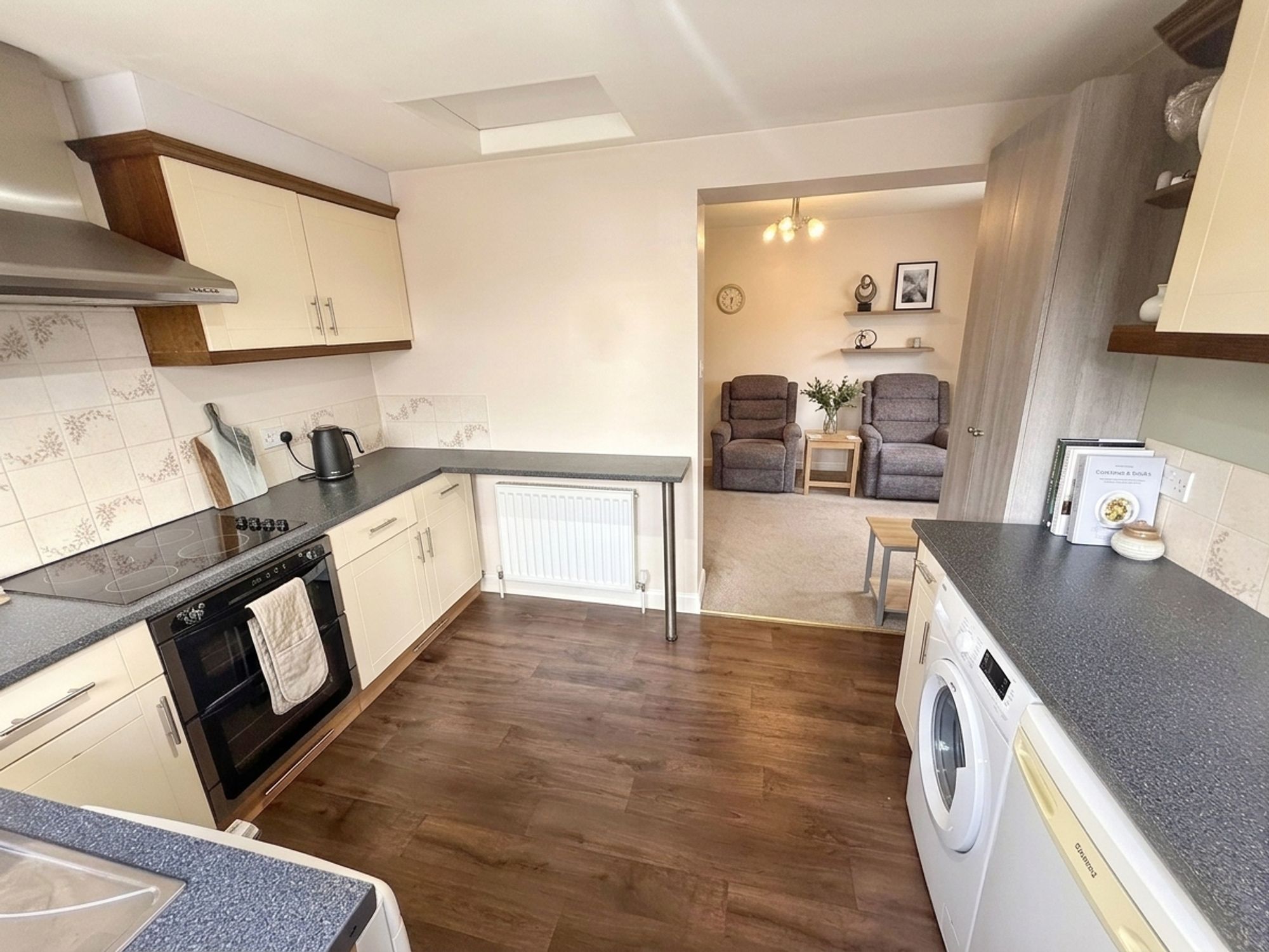 2 bed semi-detached house for sale in Lee Mount Gardens, Halifax 7