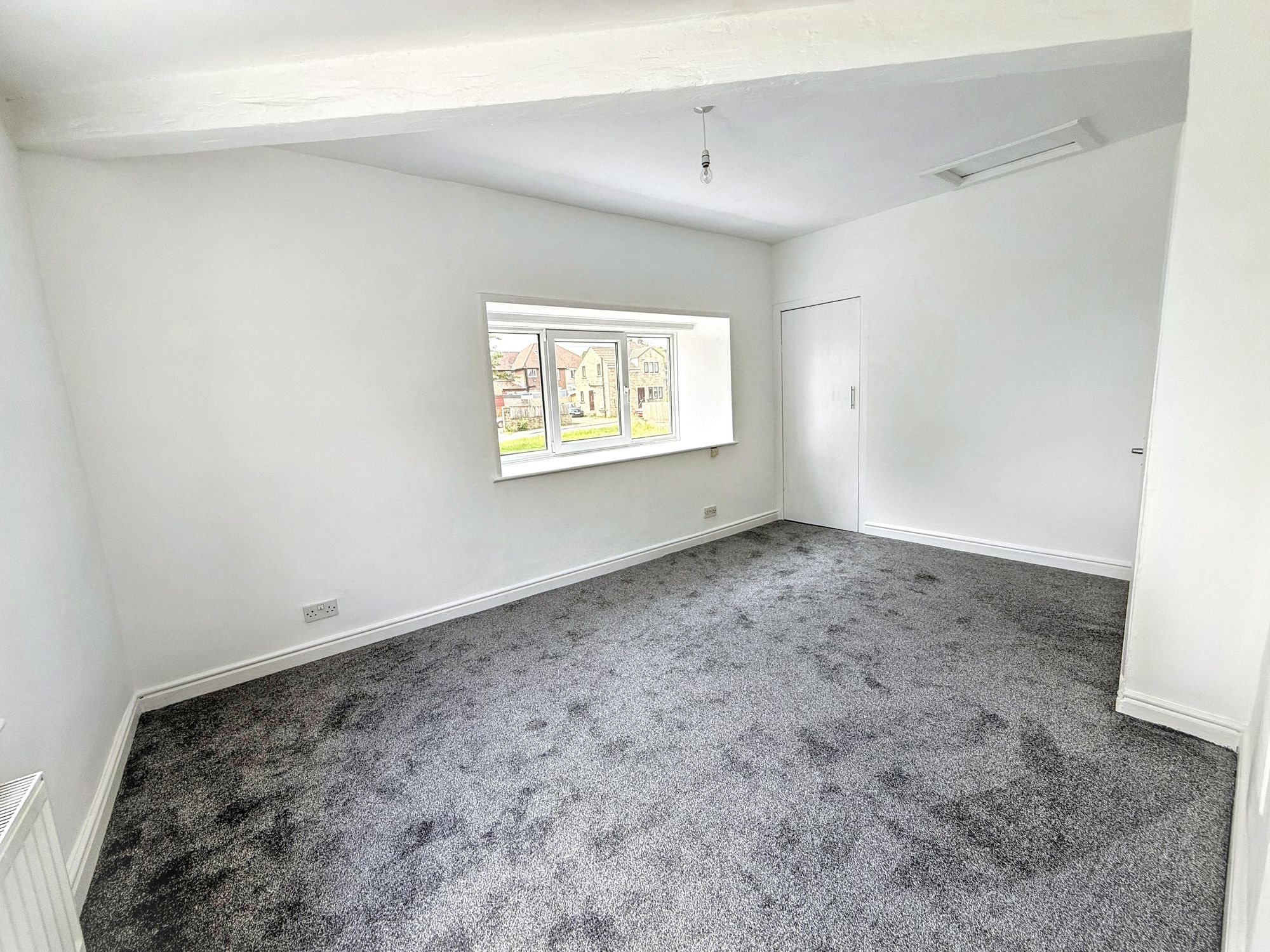 2 bed end of terrace house for sale in Nursery Lane, Halifax  - Property Image 4