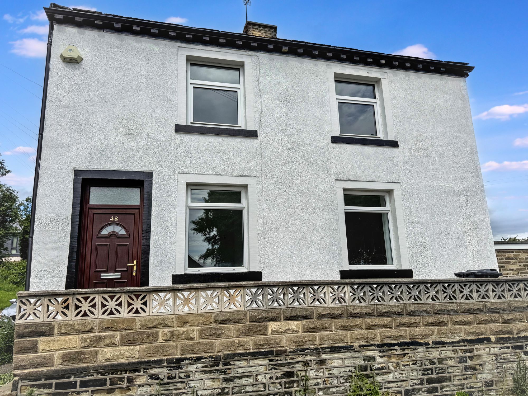 2 bed end of terrace house for sale in Nursery Lane, Halifax, HX3 