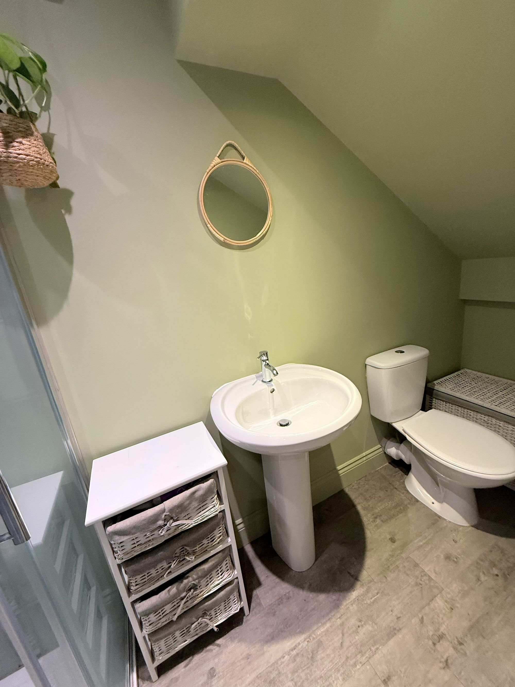 3 bed semi-detached house for sale in Cain Lane, Halifax  - Property Image 32