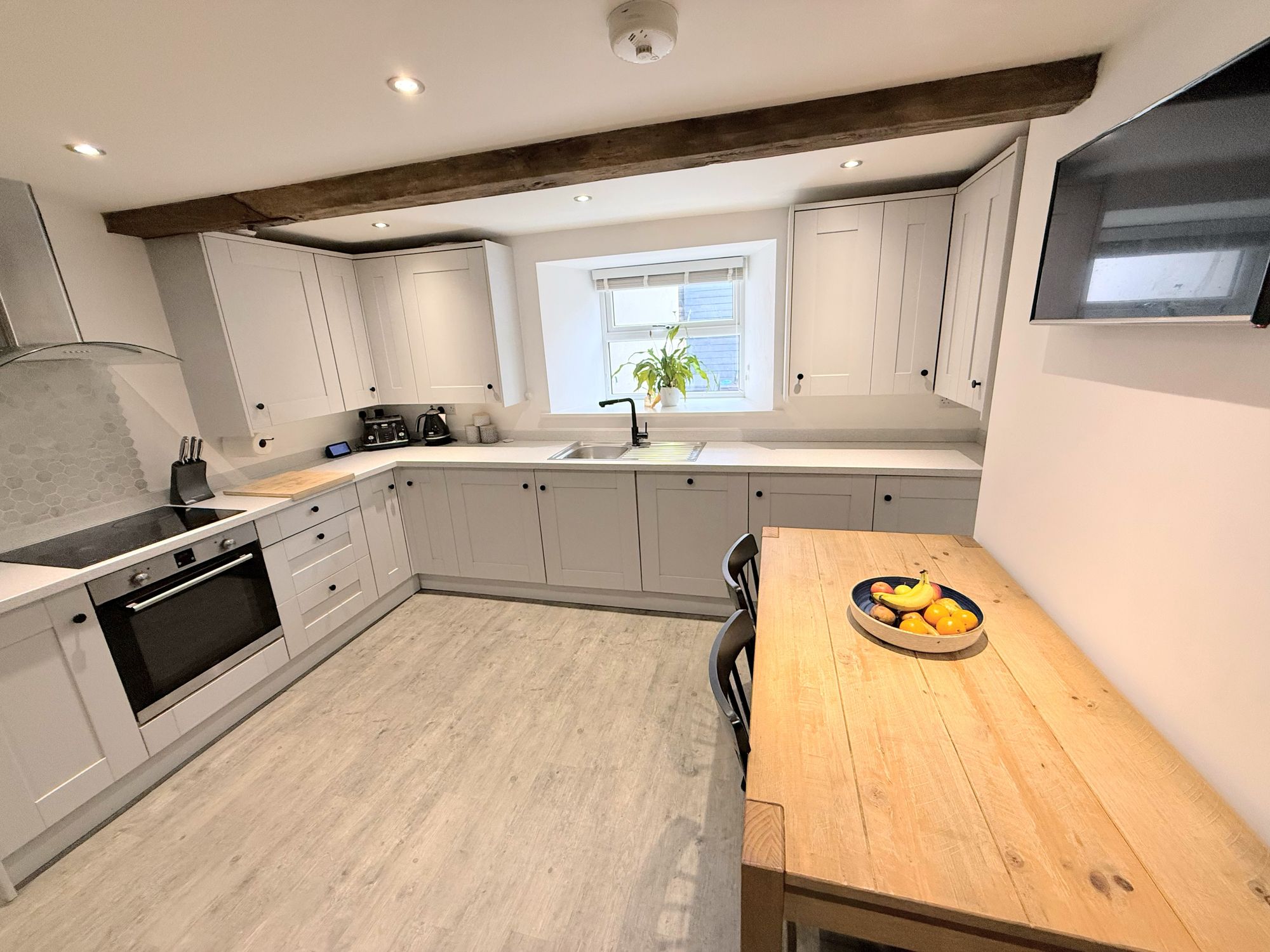 3 bed semi-detached house for sale in Cain Lane, Halifax  - Property Image 3